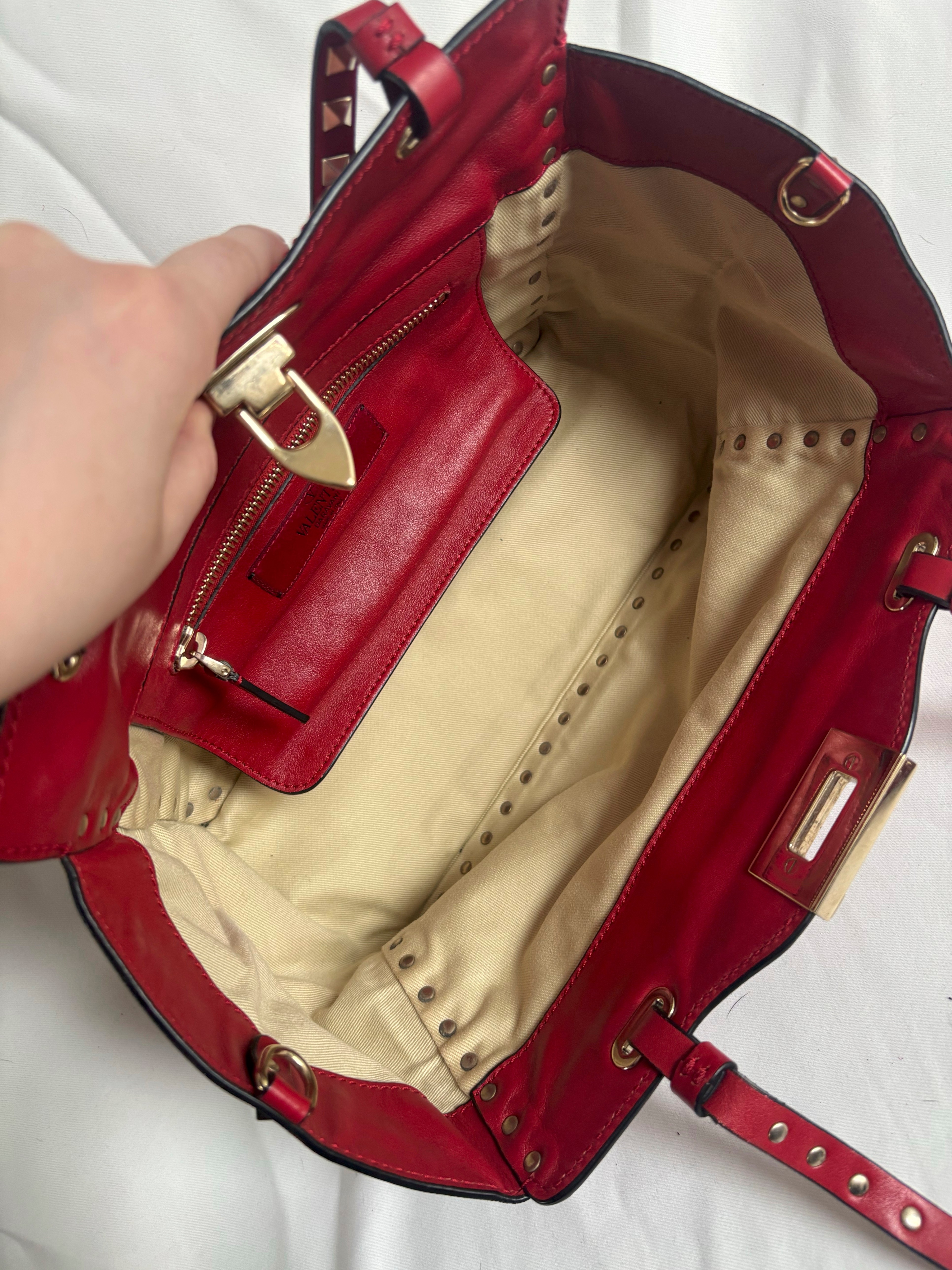 Authentic Valentino Red Rock Stud Tote Bag - photo 4