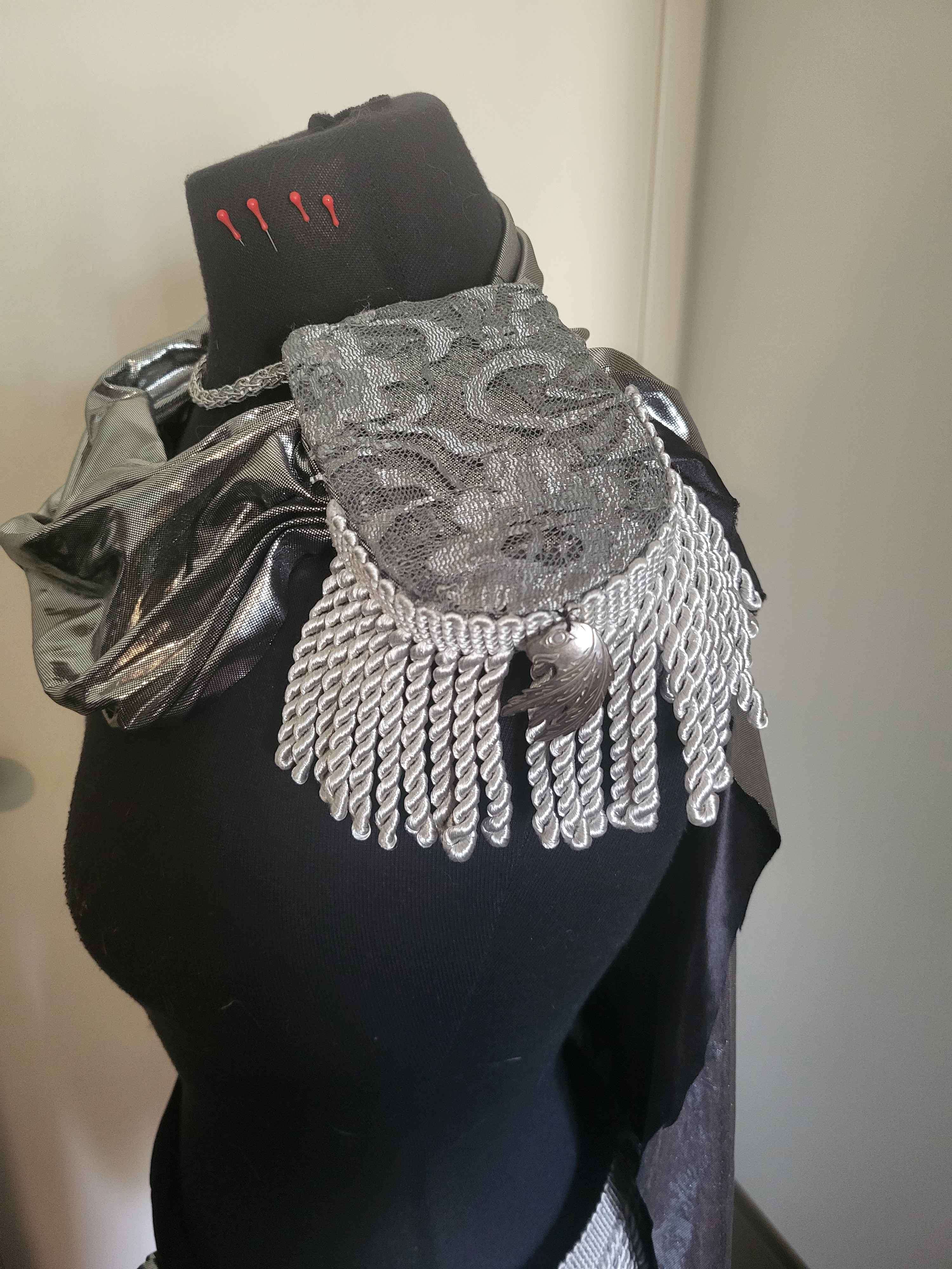 Free Costume Peices! - photo 5