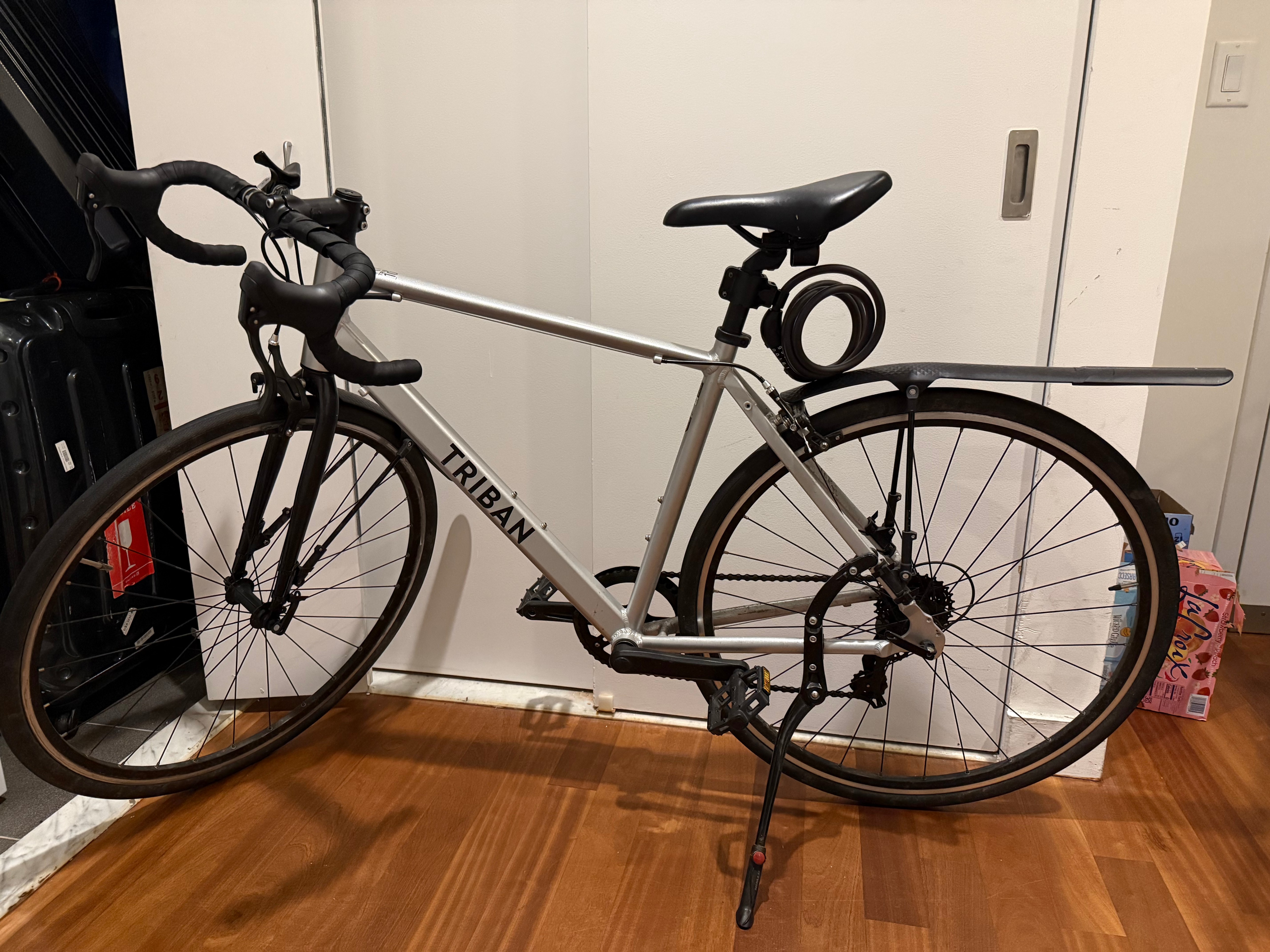 Decathlon Triban RC 100 Road Bike – Commuter Bundle