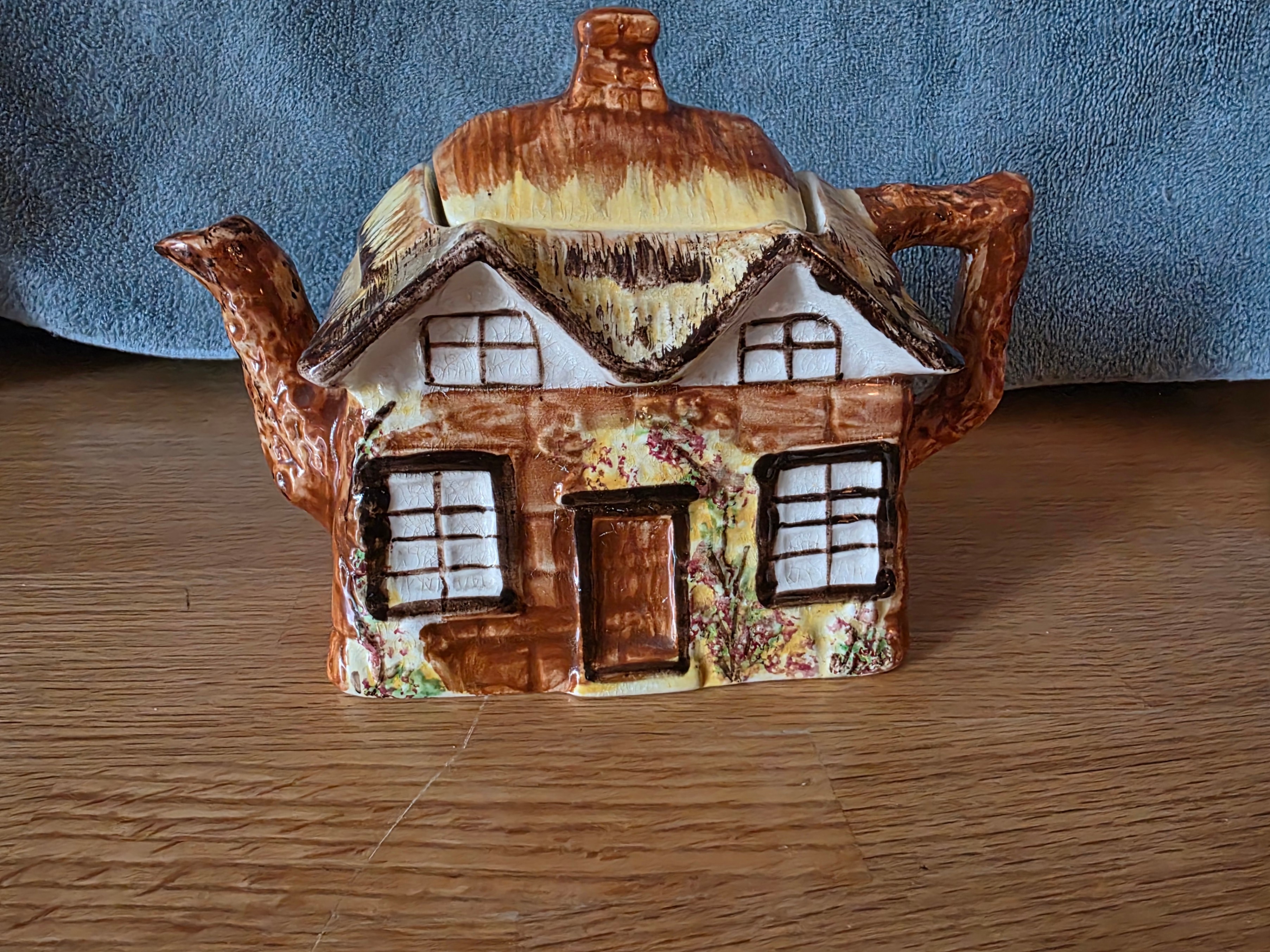 Cottage Teapot from Price Bros