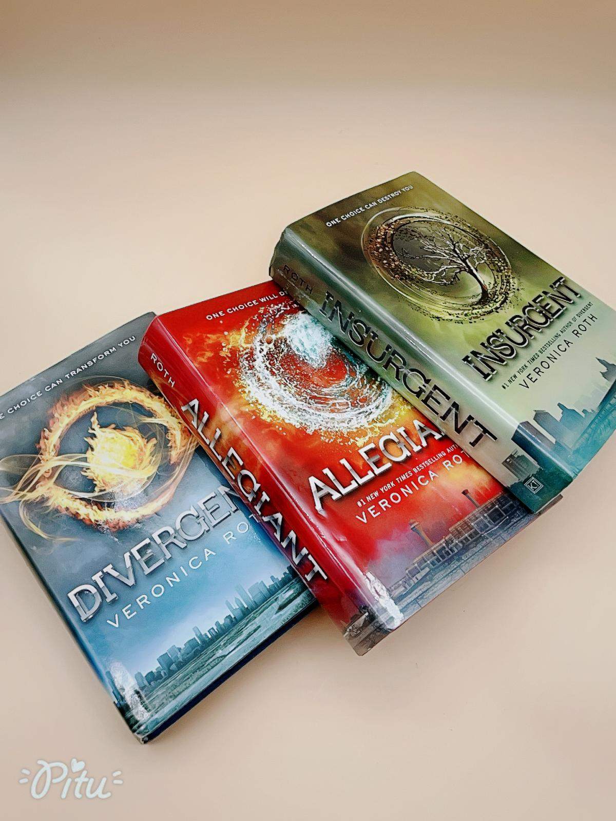 Divergent,Insurgent, Allegiant by Veronica Roth - photo 2