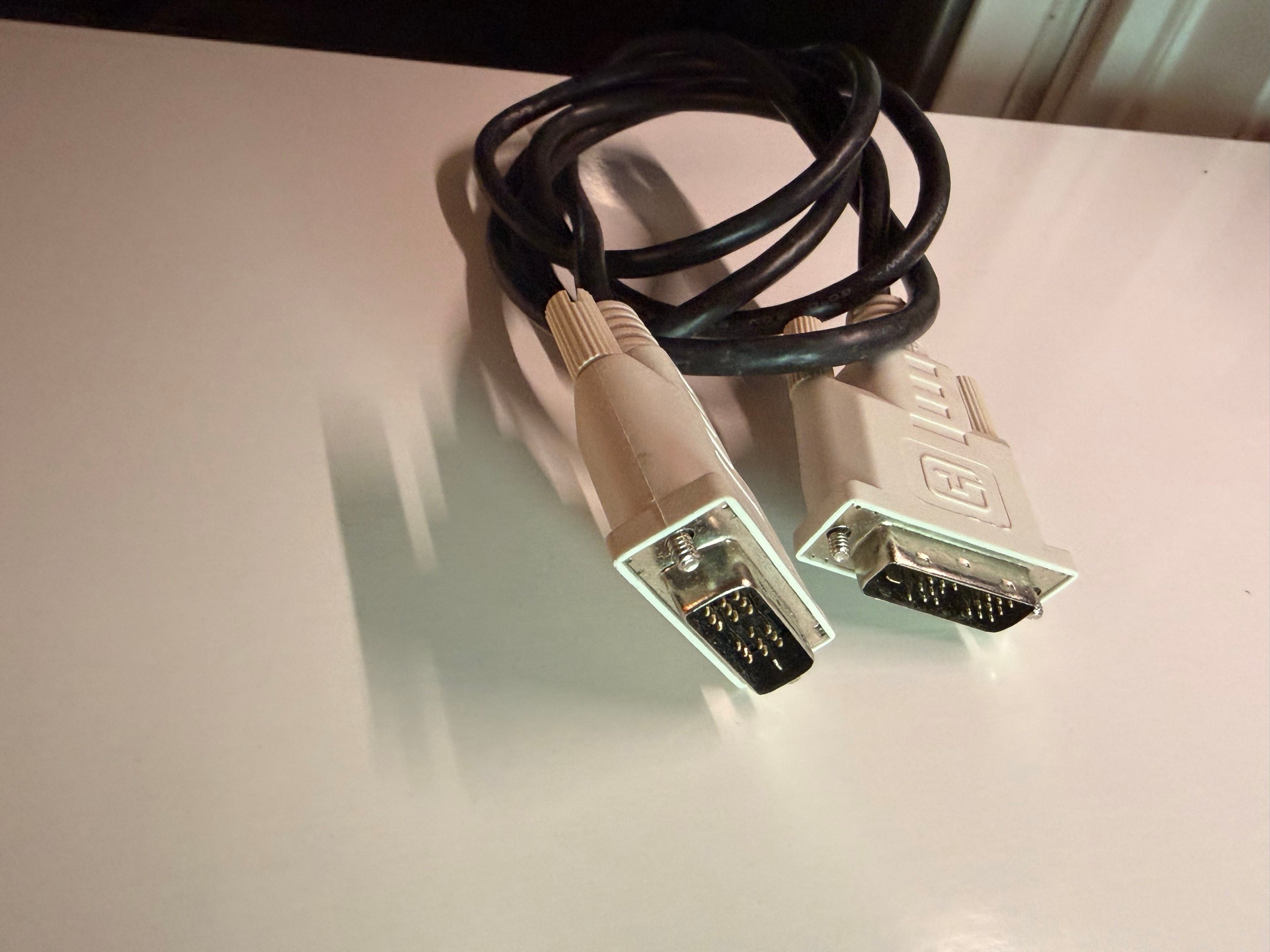 Computer cable & adapter lot — DVI, HDMI, VGA - photo 3