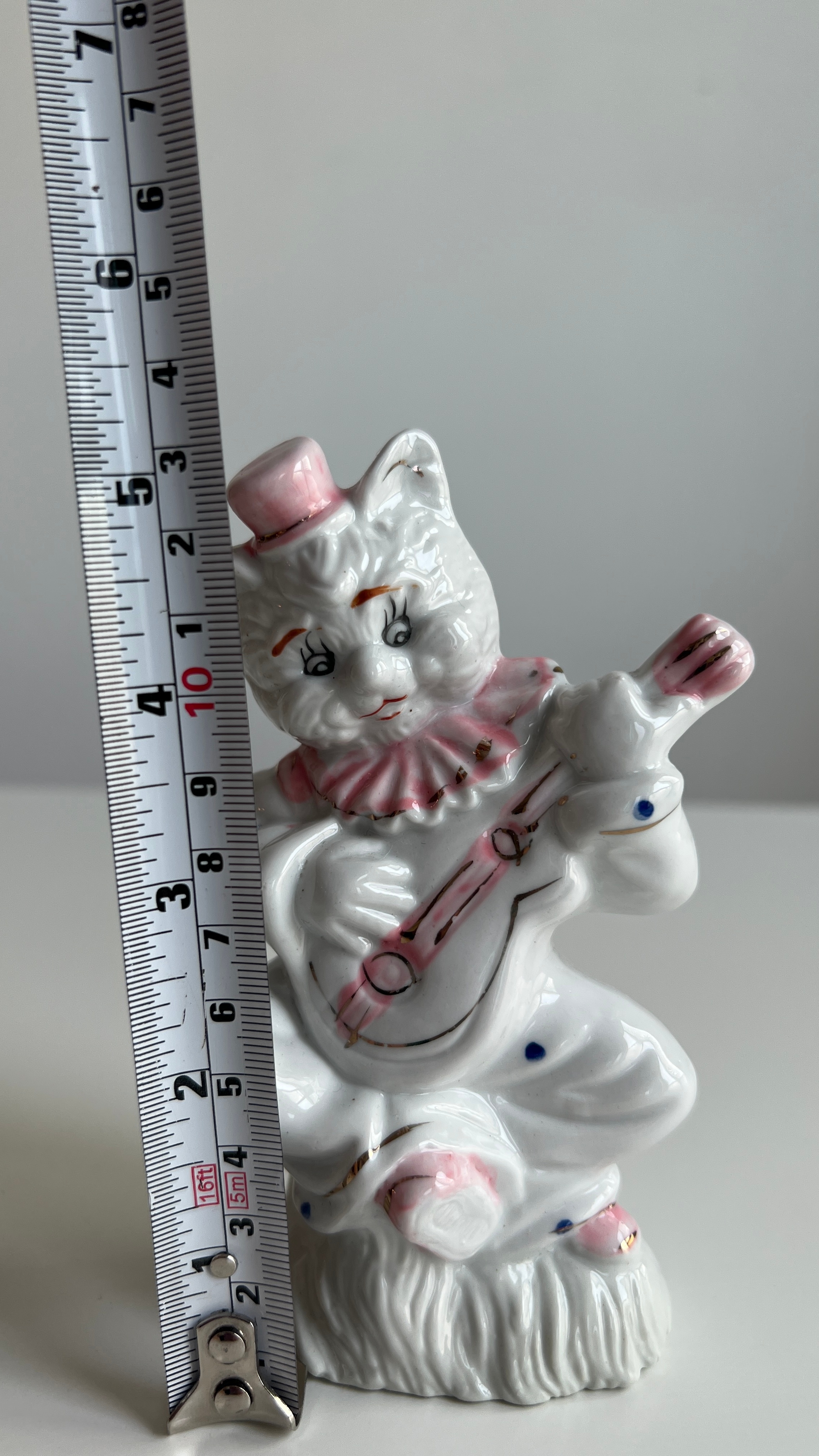 Vintage White Ceramic Clown Cat Figurine Playing Lute Mandolin - photo 2