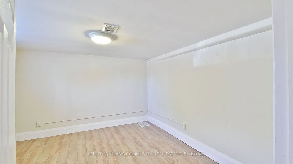 1 Bed 1 Bath Apartment - photo 4