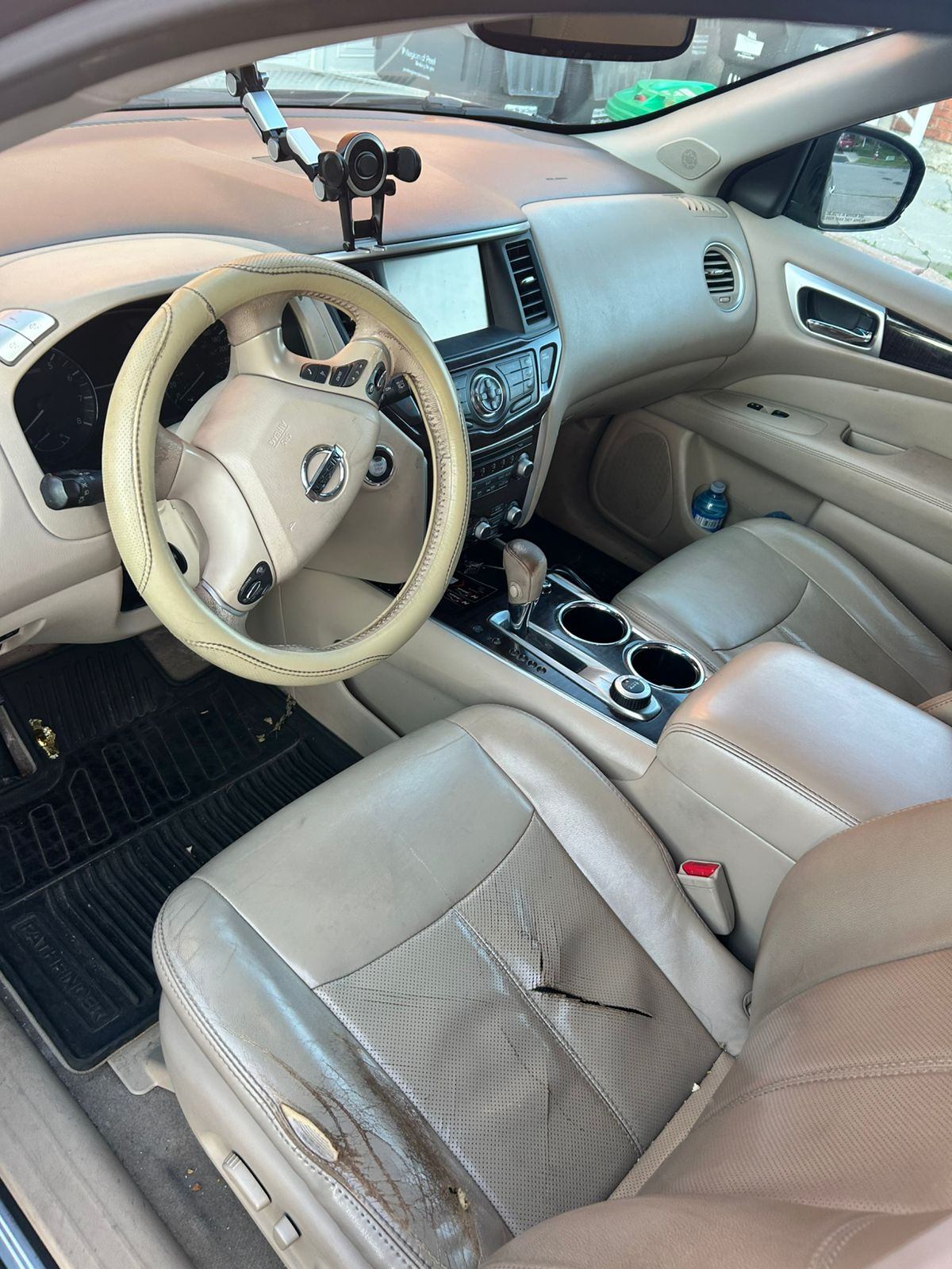 2014 Nissan Pathfinder Platinum 4WD - photo 4