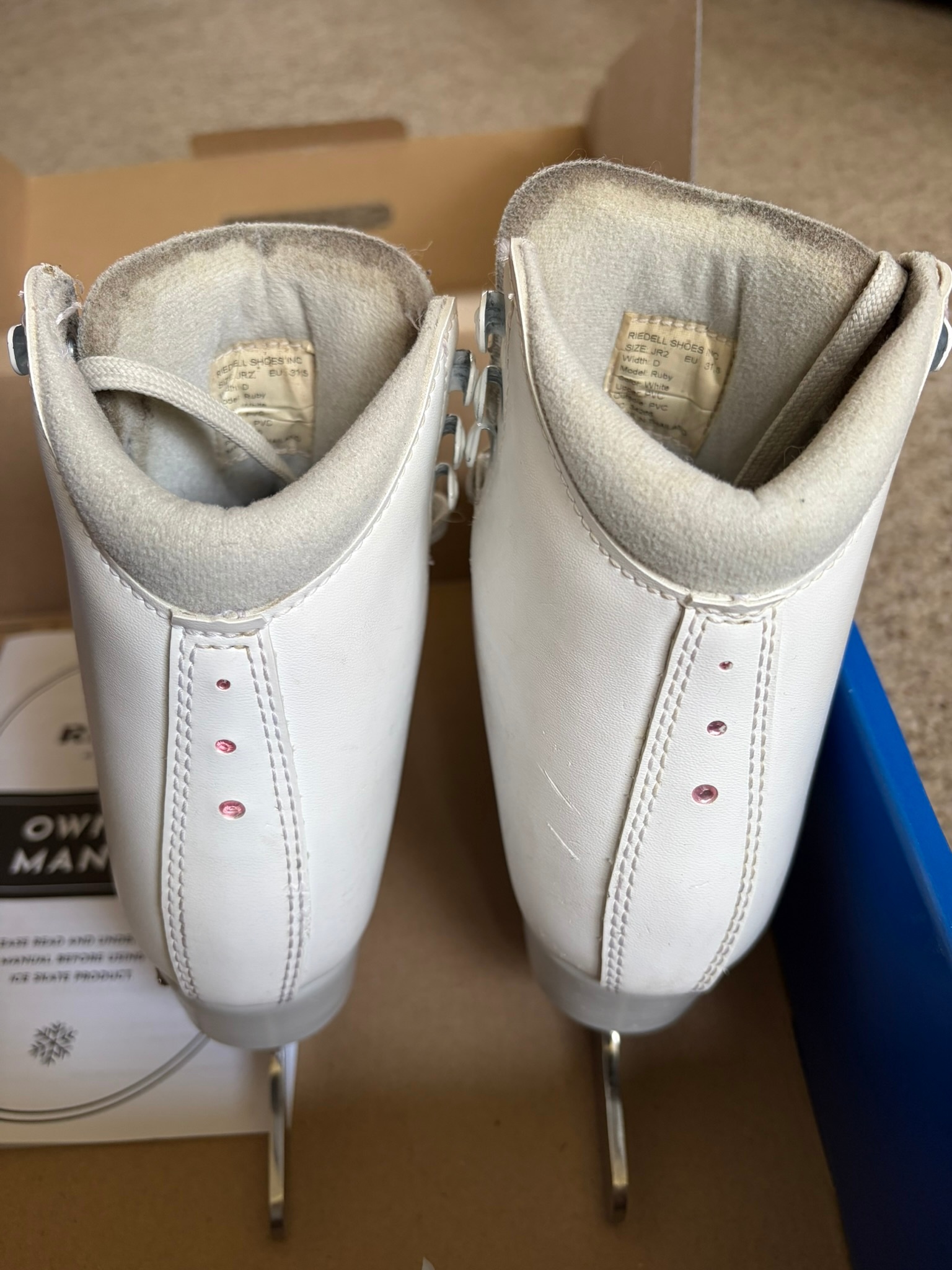 ⛸️ RIEDELL RUBY JUNIOR FIGURE SKATES — SIZE 2D — $85 ⛸️ - photo 5