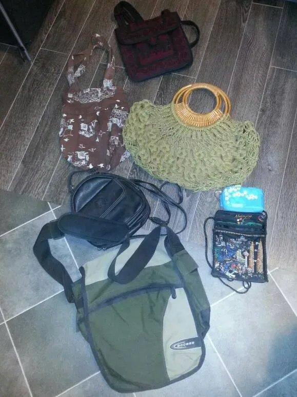 Bags & Purses Galore All In Excellent Condition