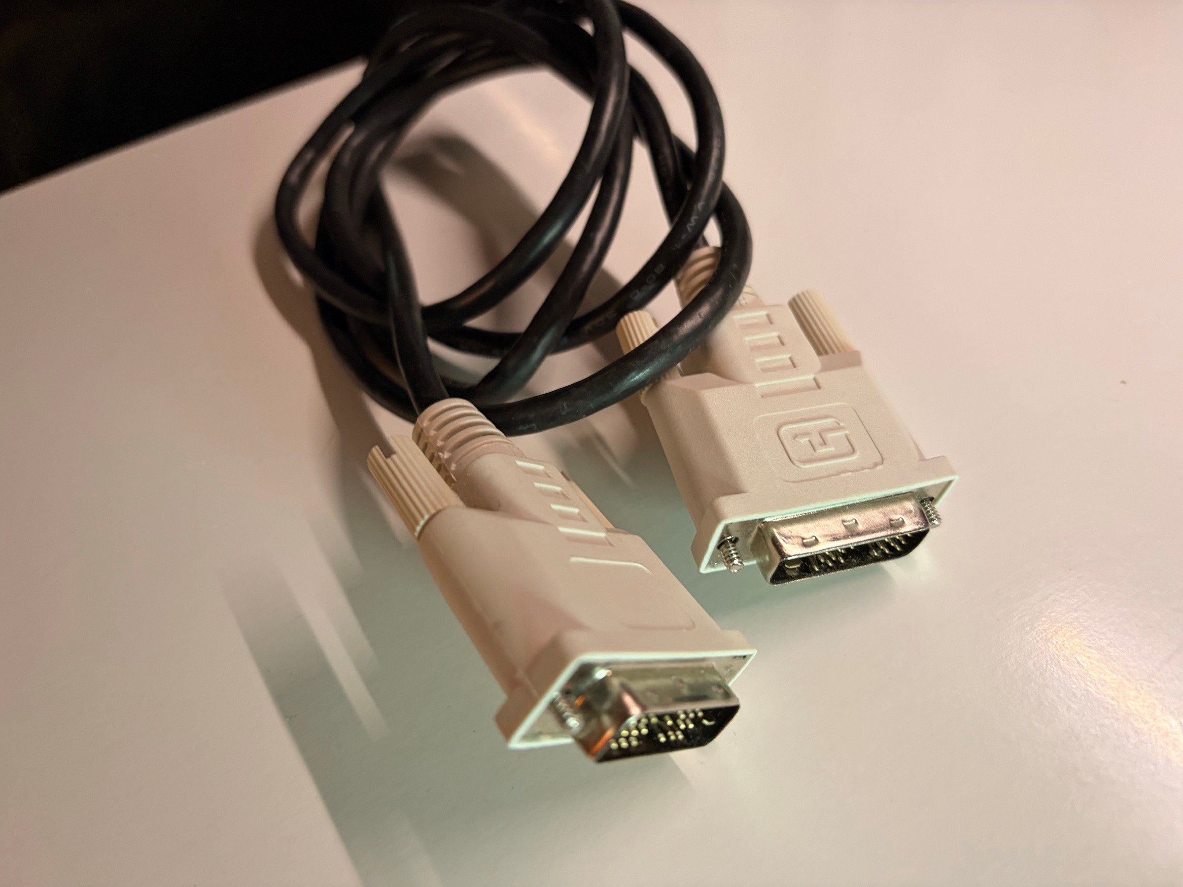 Computer cable & adapter lot — DVI, HDMI, VGA - photo 2