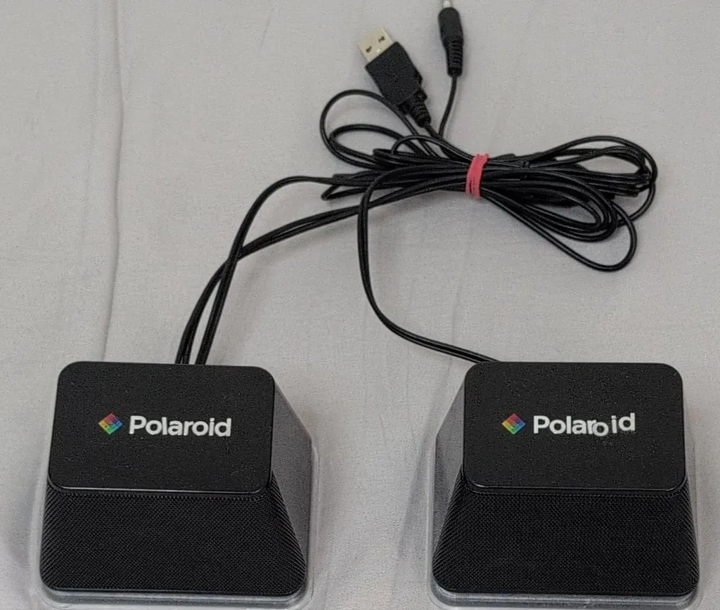Speakers Polaroid USB $10