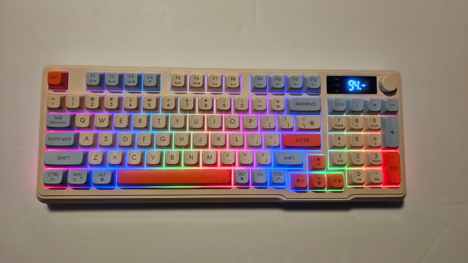 NEW FREEWOLF M96 Wireless Gaming Keyboard - photo 5