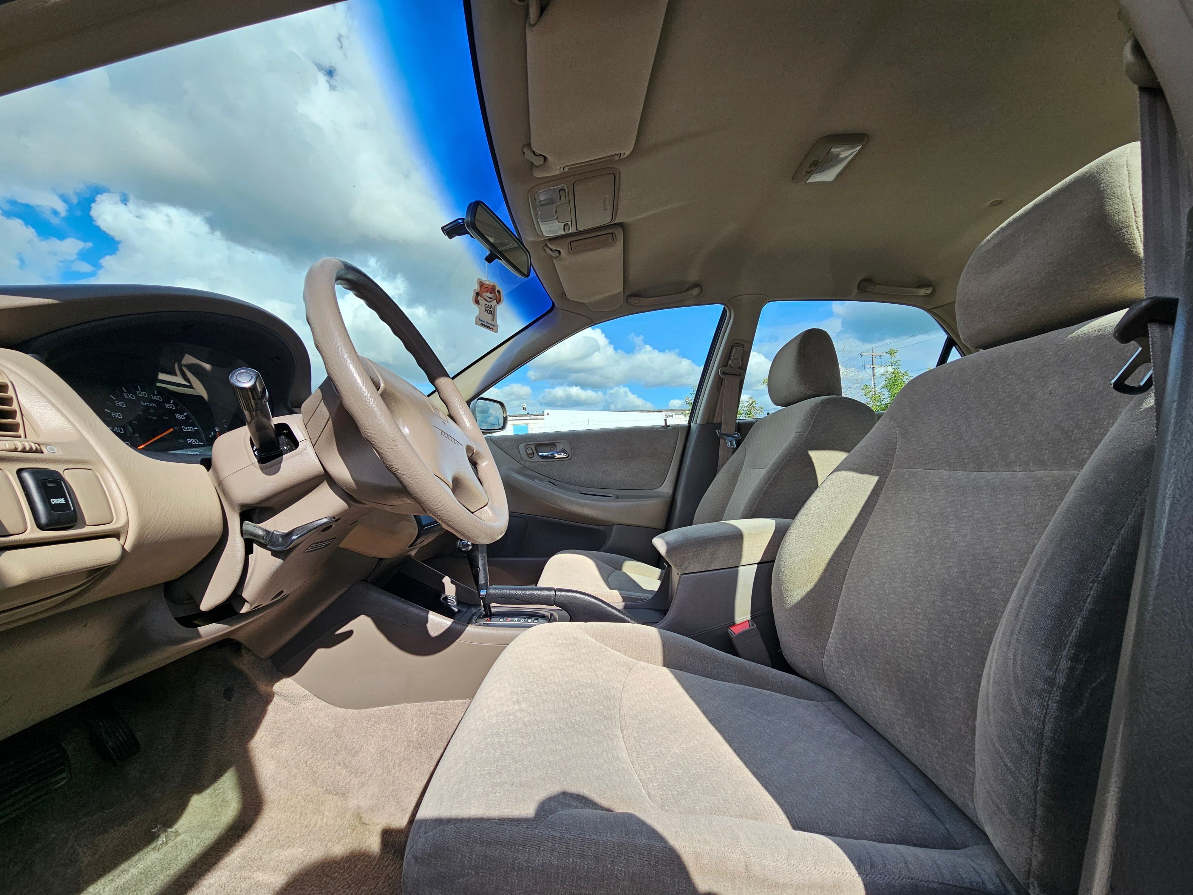 2001 HONDA ACCORD LT - photo 4
