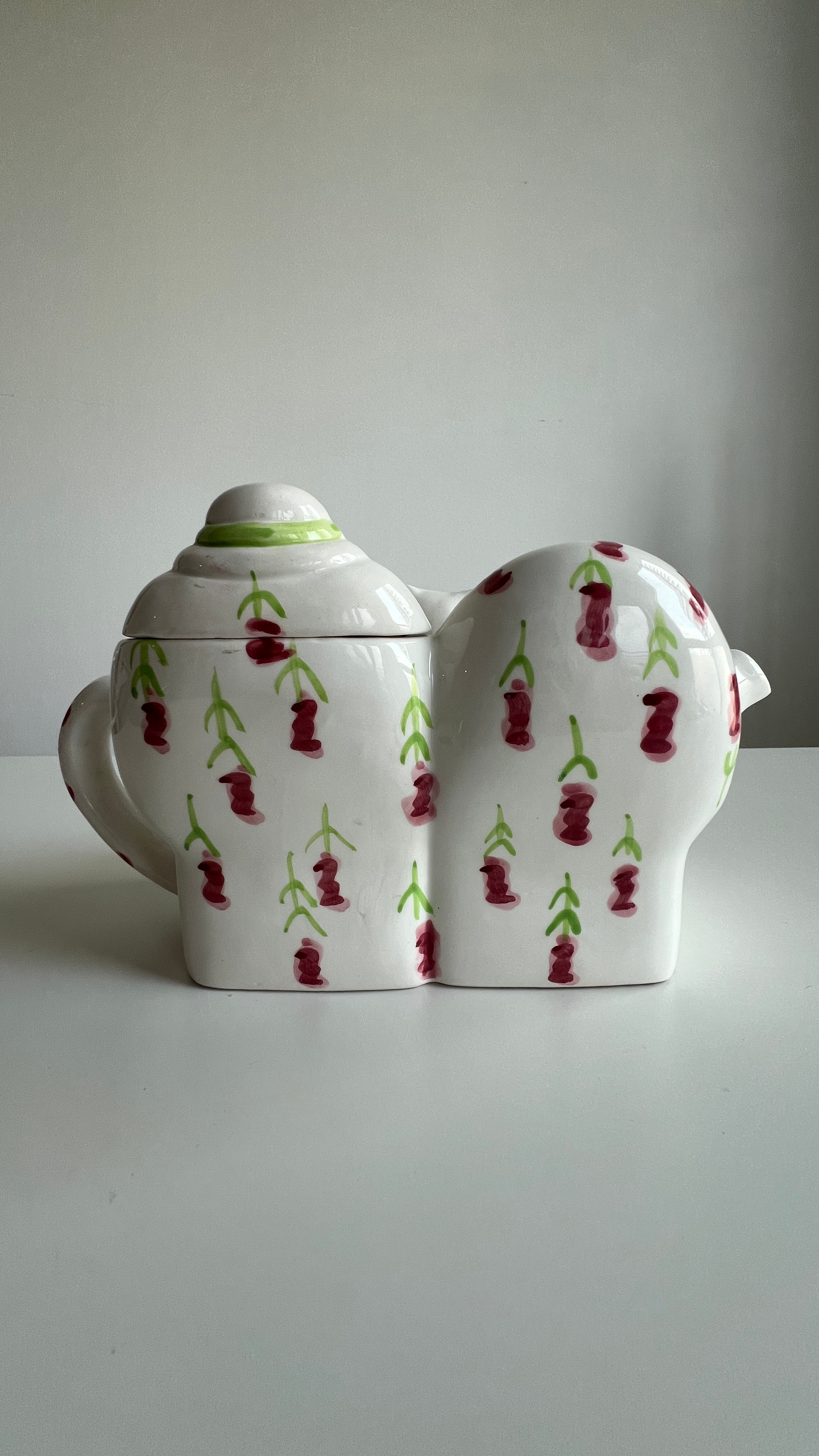 Vintage Cardinal "Cat on Couch" Novelty Teapot (as is) - photo 2