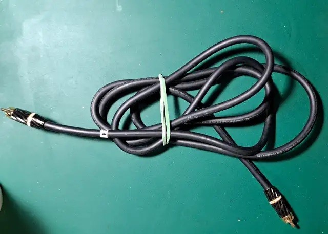 Monster RCA cables for audio - photo 2