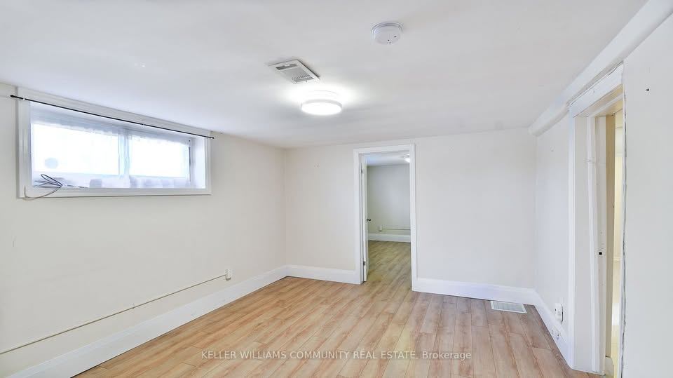 1 Bed 1 Bath Apartment - photo 3