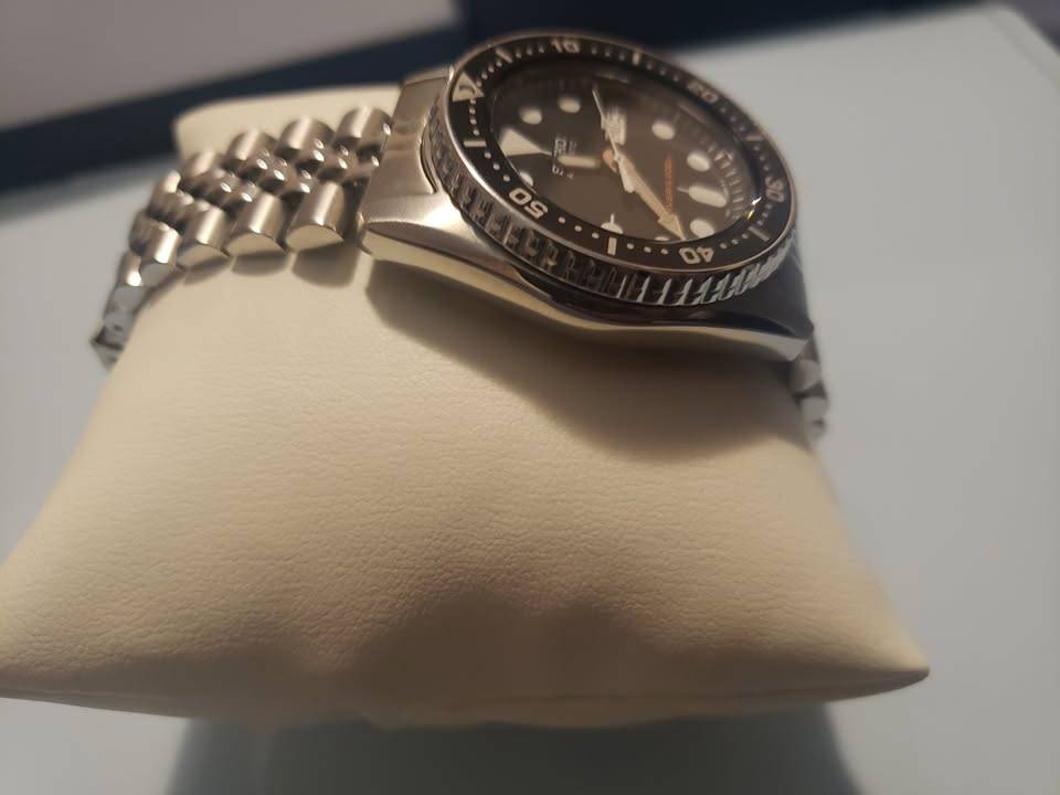 Seiko SKX013, SKX013K2 Divers Watch, Automatic, SKX. Like New. - photo 5