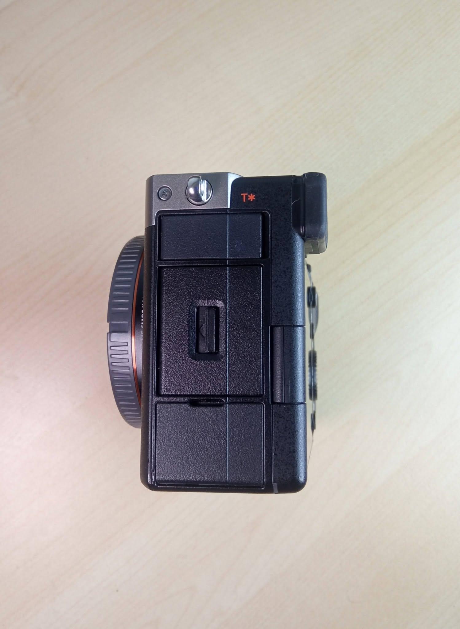 Sony A7C + Oreo Pancake Lens + Box - photo 5