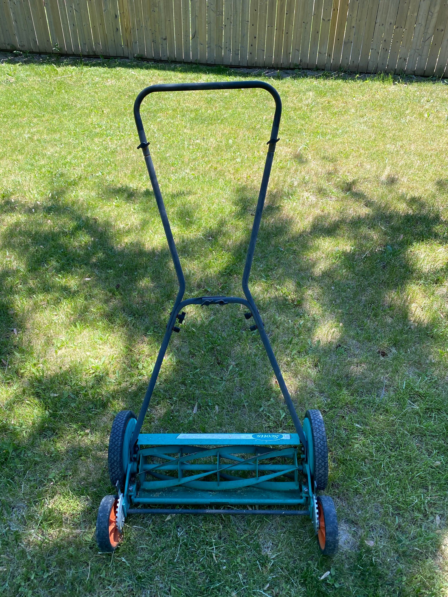 Scotts Lawn Mower - photo 2