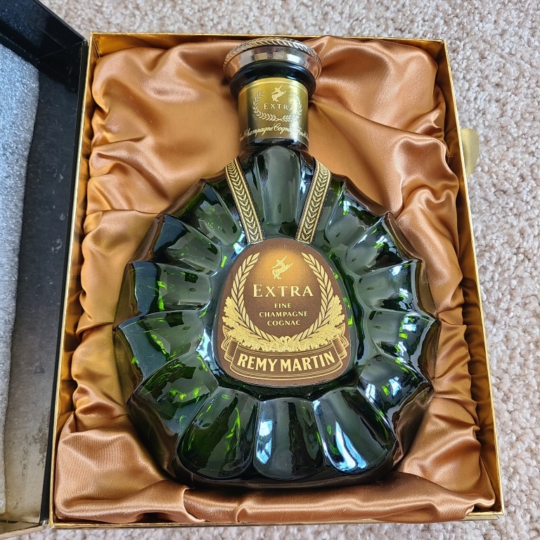 Remy Martin Fine Champagne Cognac Empty Bottle - photo 2