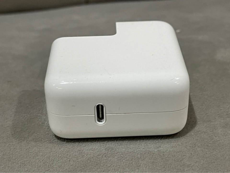 Apple MagSafe 3 MacBook Charger & 30W Brick - photo 4