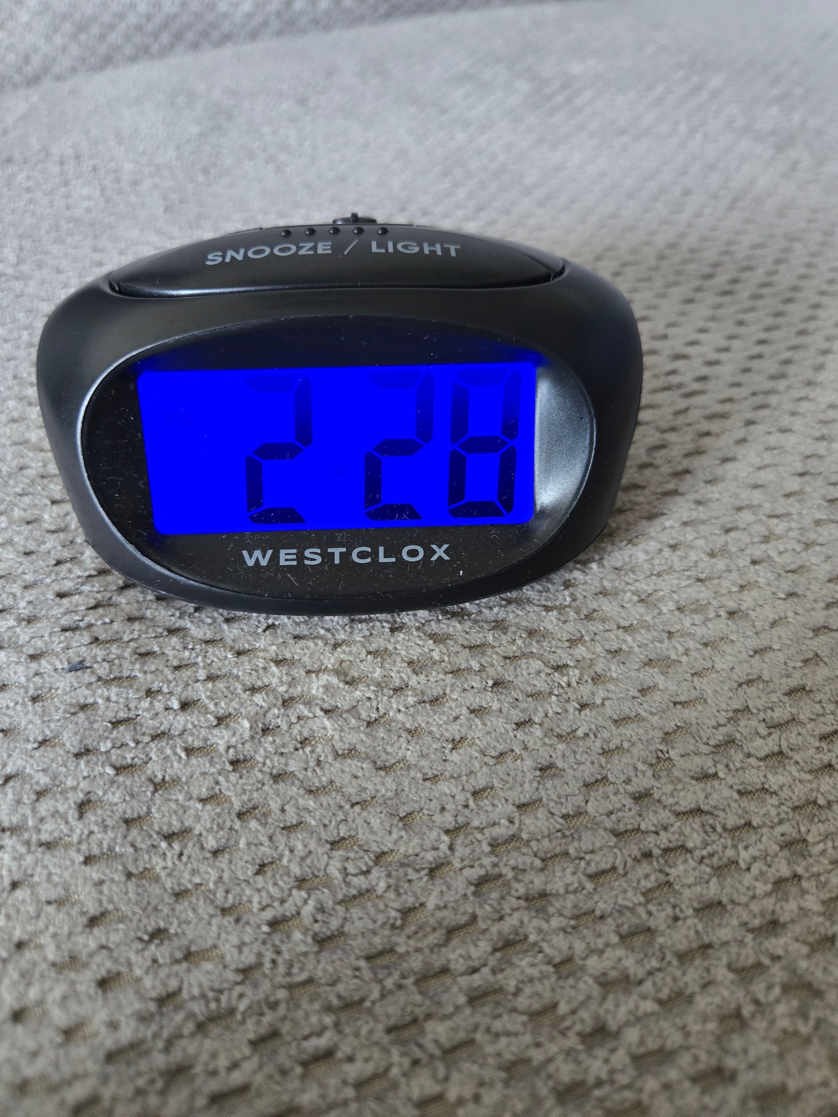 Westclox Digital Travel Alarm Clock - photo 4