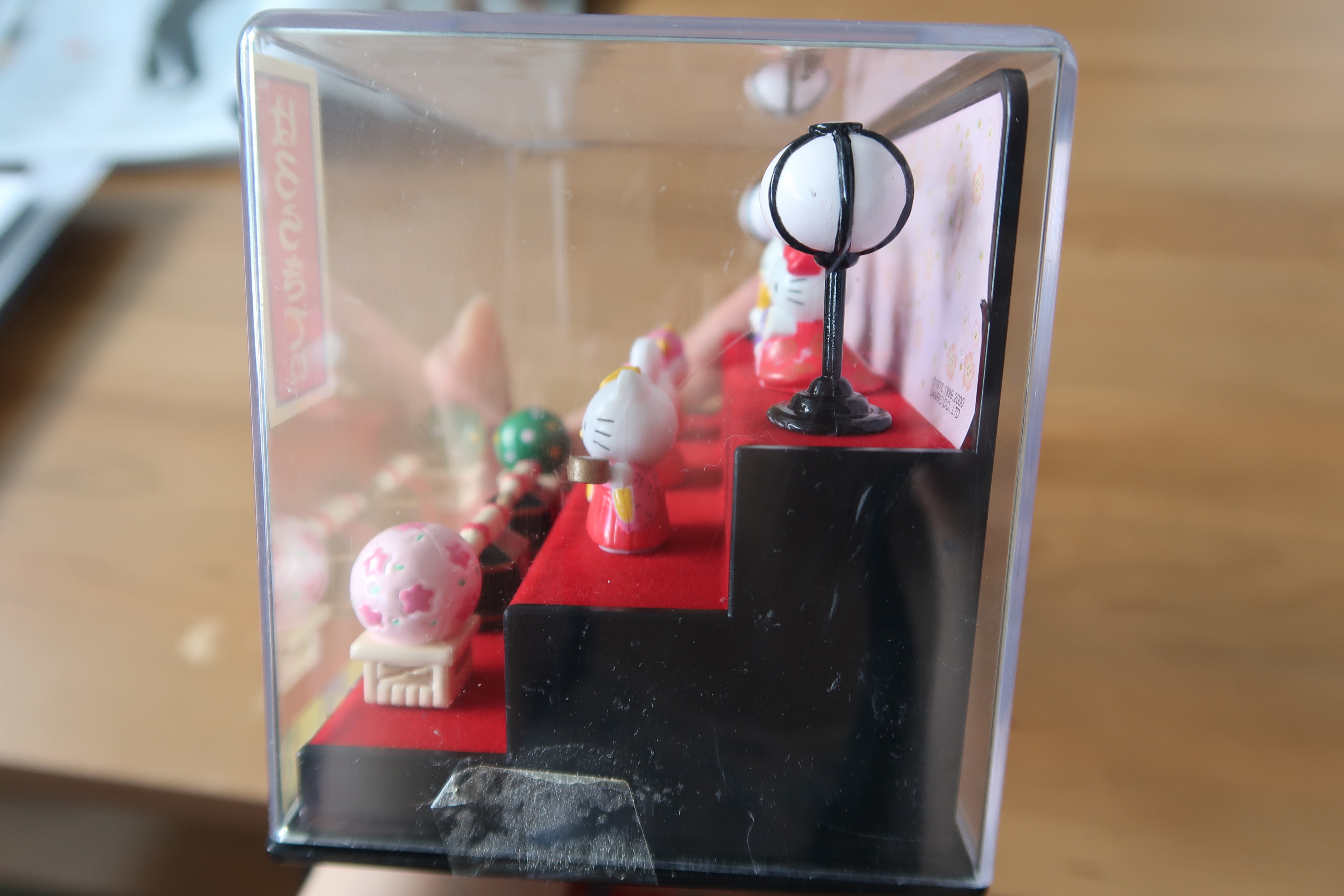 Vintage Hello Kitty Hinamatsuri Doll Set Display Sanrio - photo 3