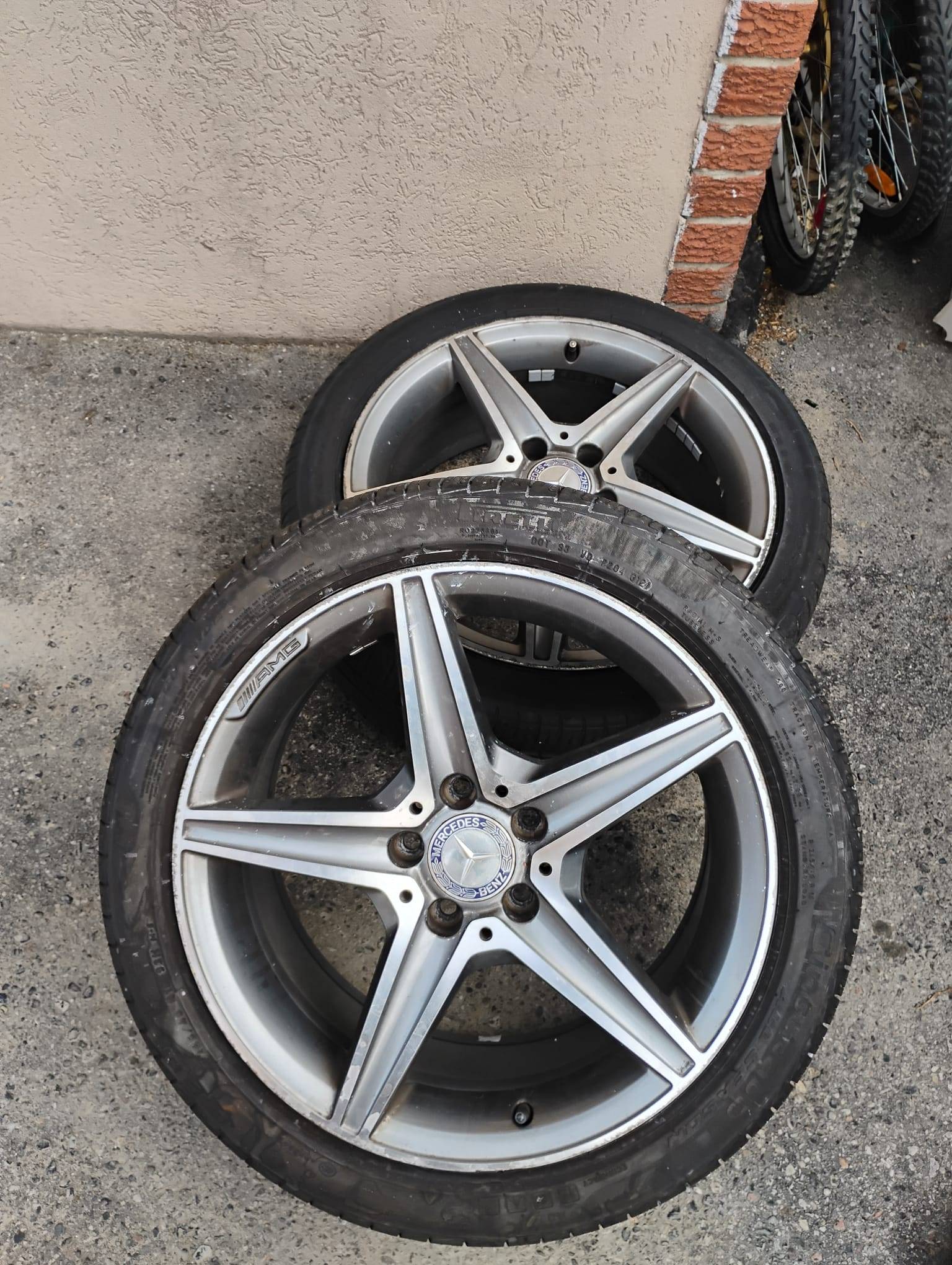 Set of 2 Mercedes 5 Star AMG Aluminum 18" Rims - photo 4
