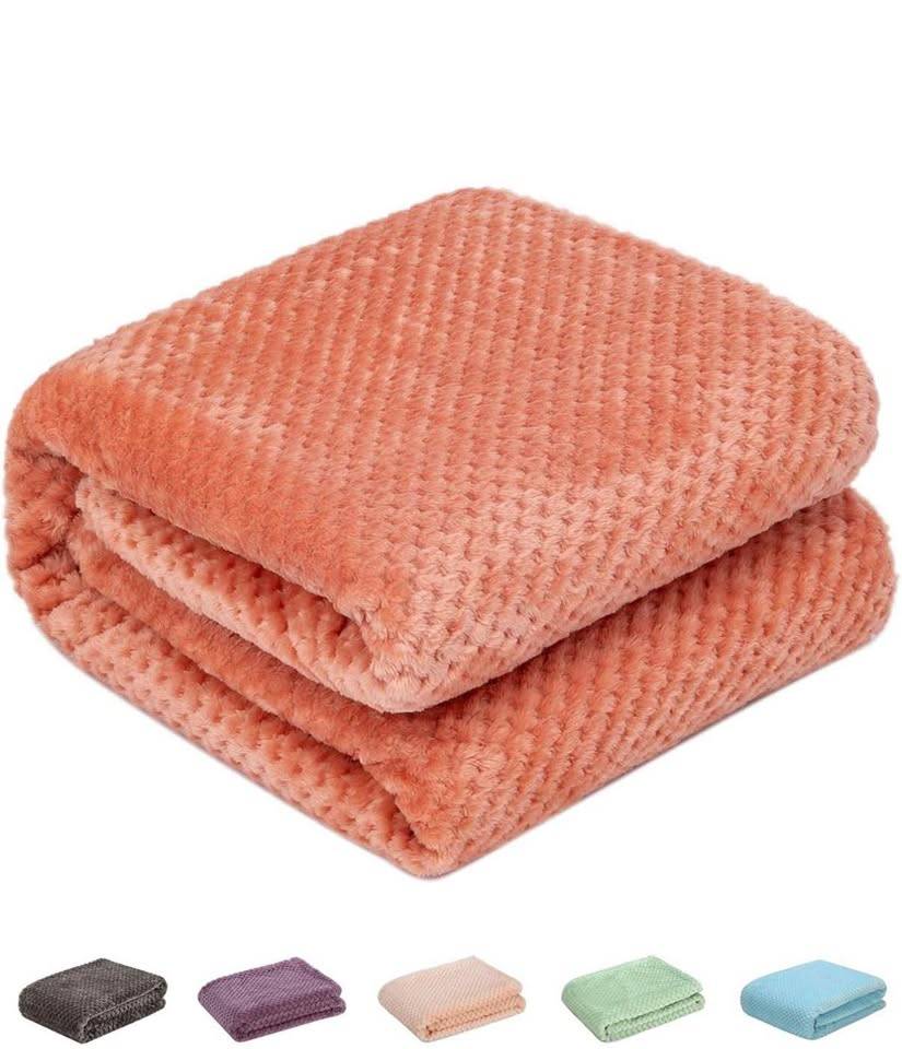 Fuzzy Blanket or Fluffy Blanket queen size - photo 4