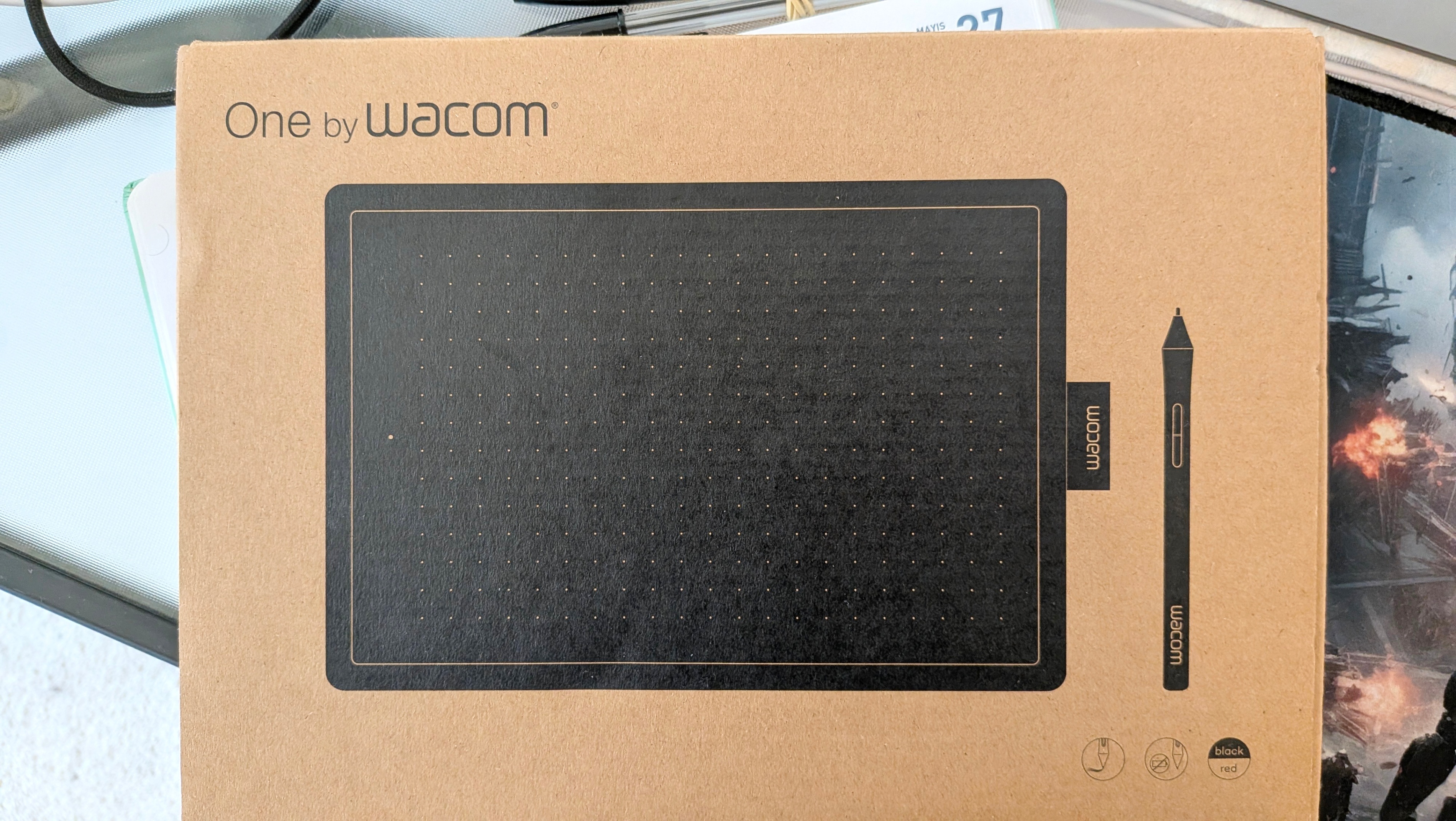 One by Wacom Medium Creative Pen Tablet (CTL-672) - Boxed - photo 2