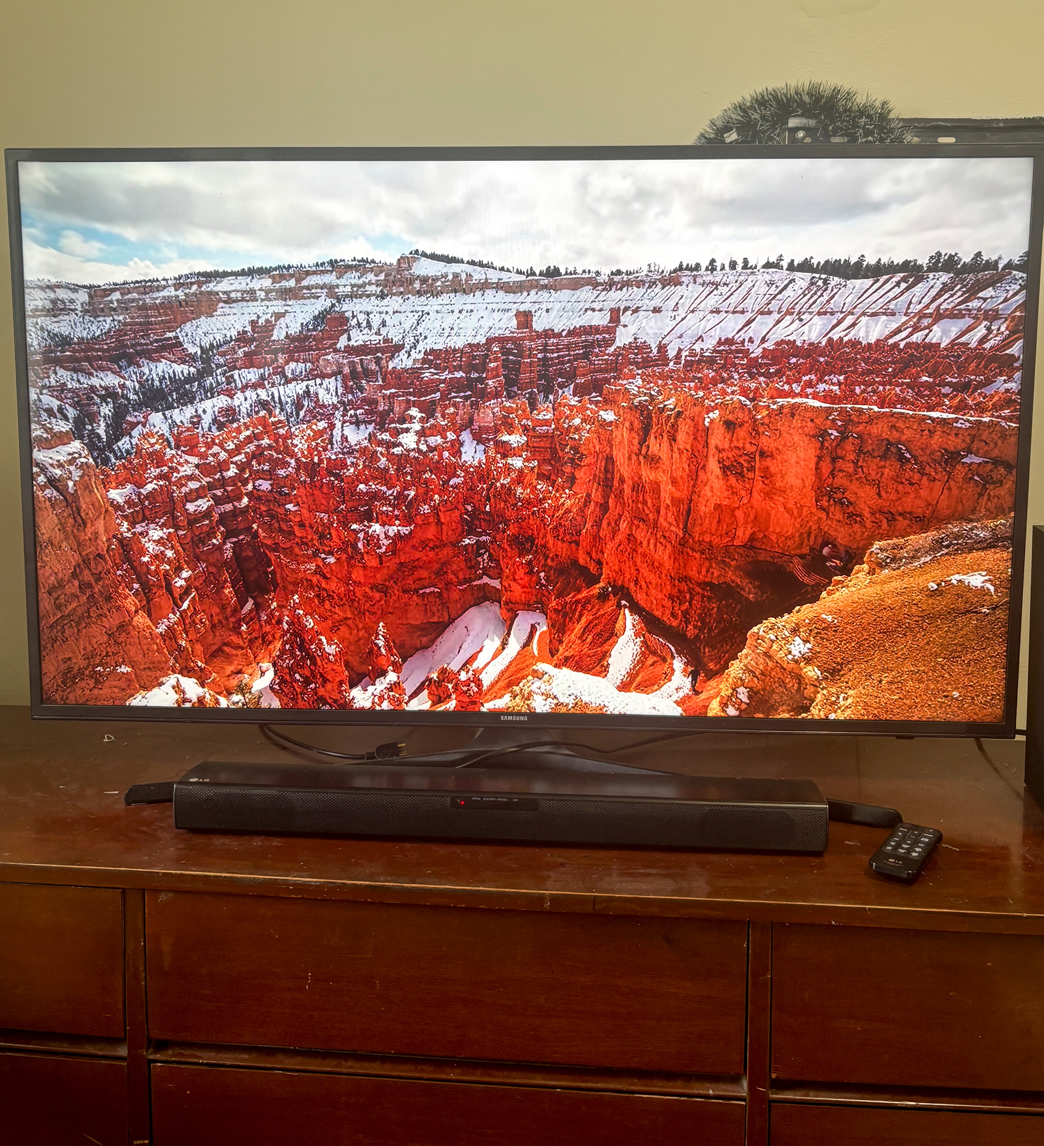 50” Samsung 4K TV + LG Soundbar & Subwoofer Home Theater