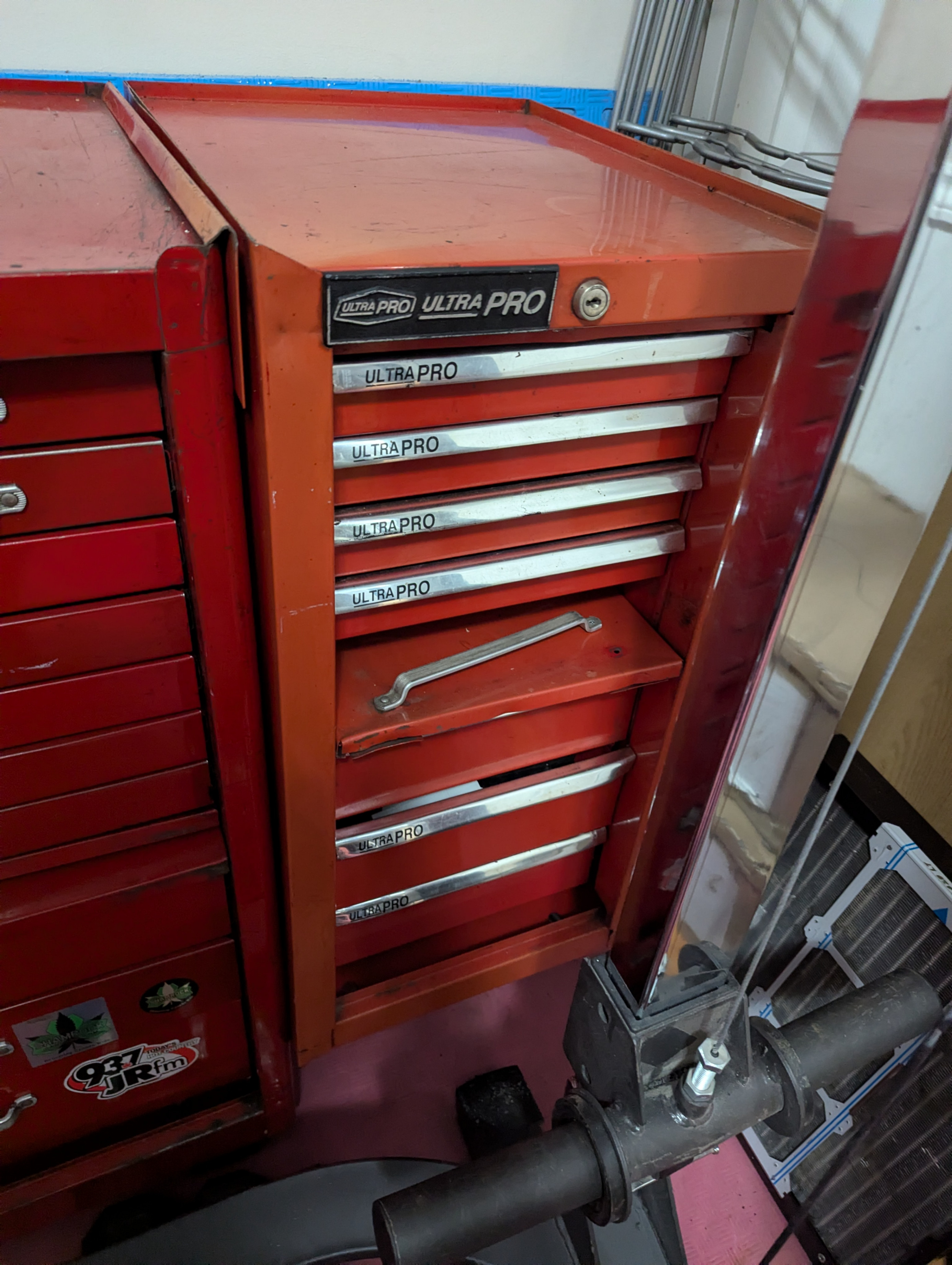 Tool Box With Side Cabinets - photo 3