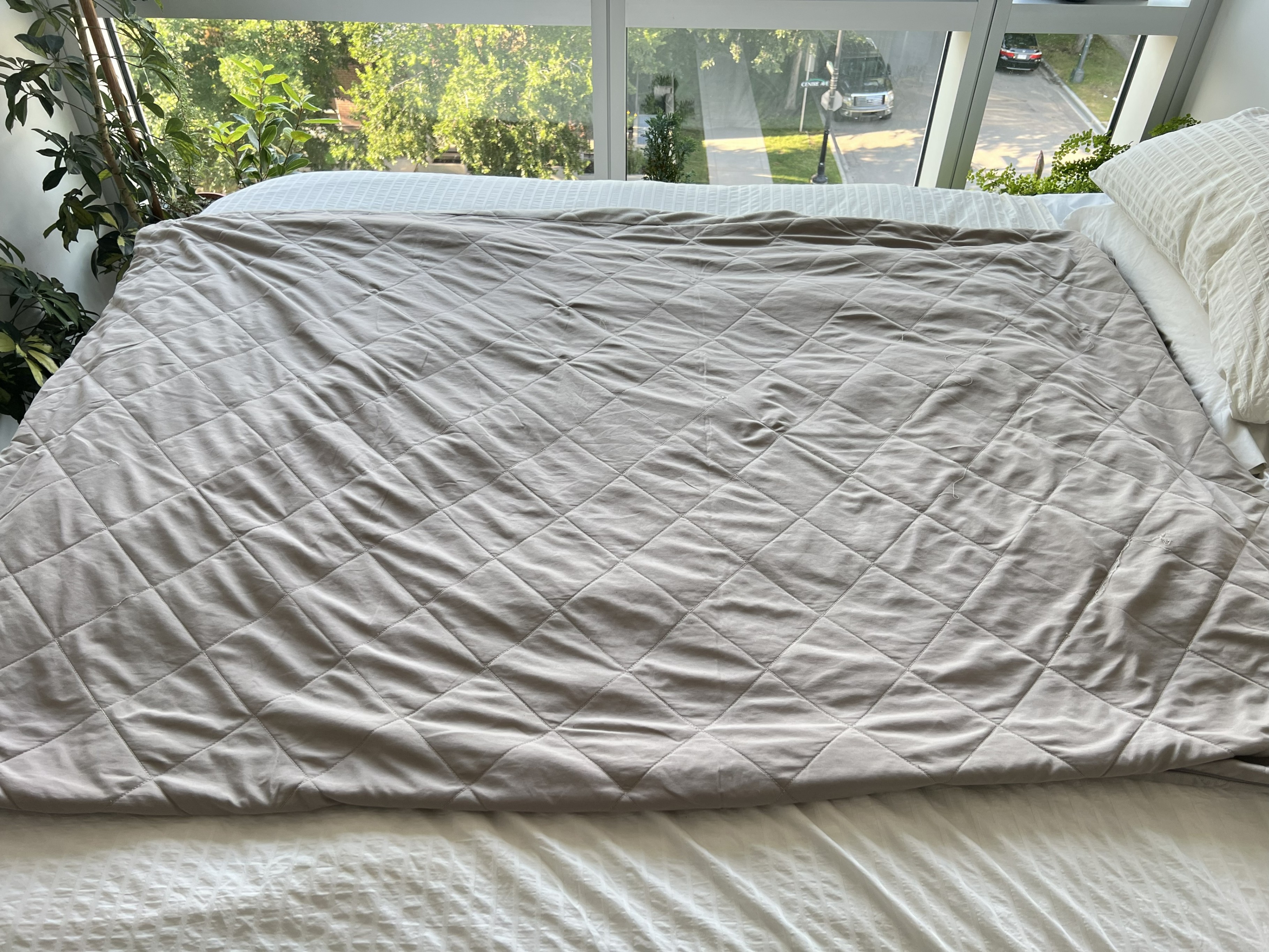 Beautyrest Platinum 15lb Weighted Blanket (Grey) - photo 2