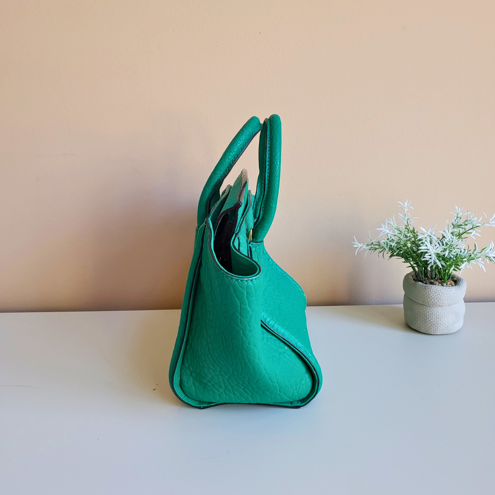 MCM - Mini Oasis Green Satchel Tote With Tags - Pre-Loved! 👜 - photo 2