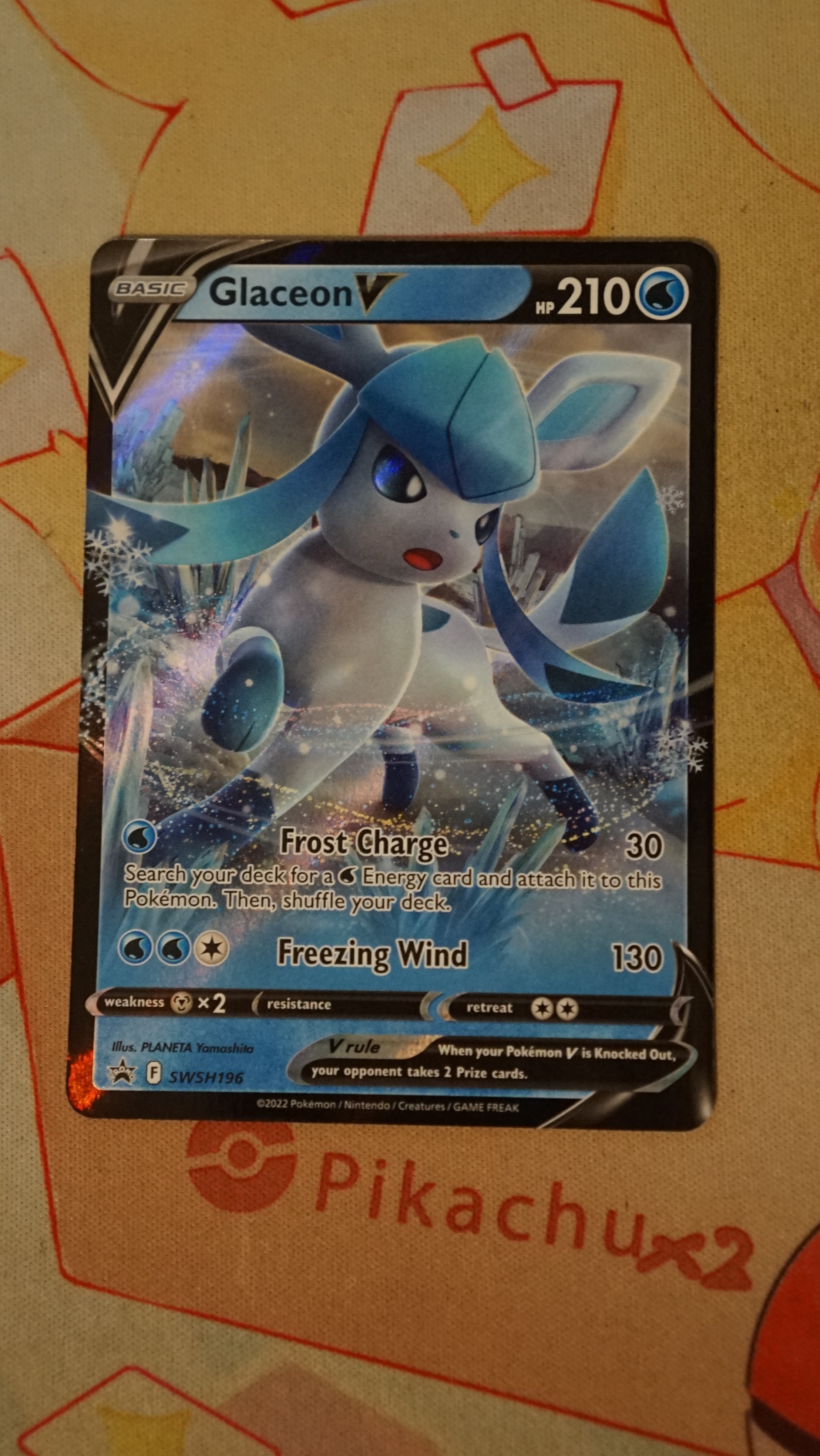 Pokemon Glaceon V SWSH196 SWSH Black Star Promo NM - photo 3
