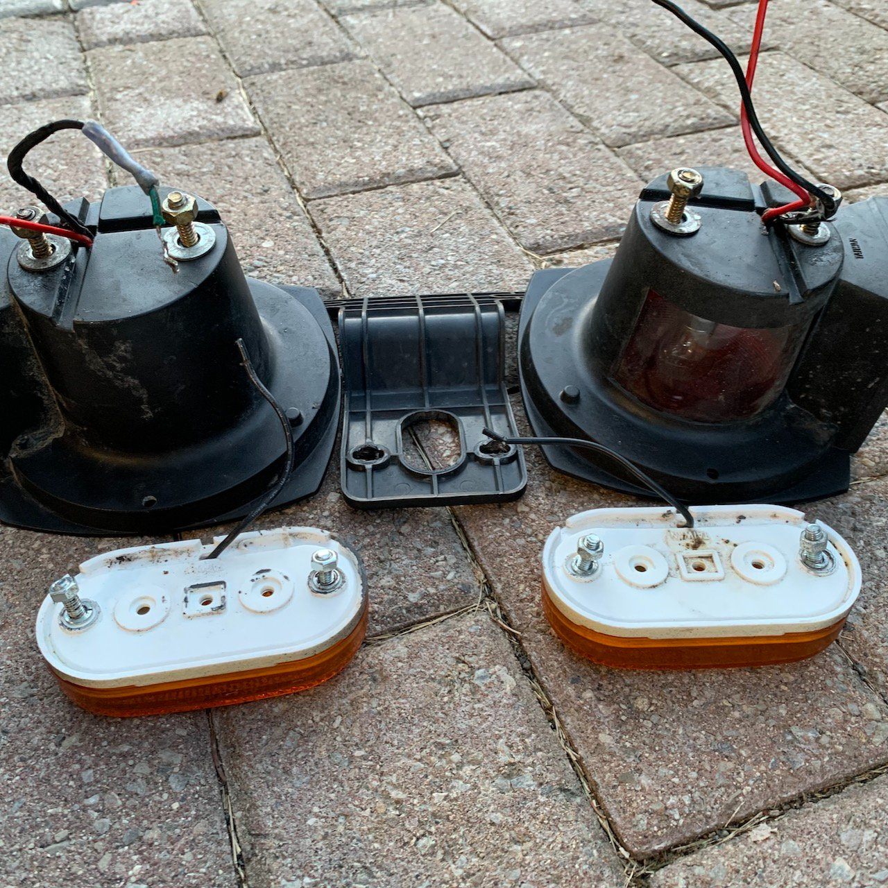 Trailer light kit - red and amber lights - photo 2