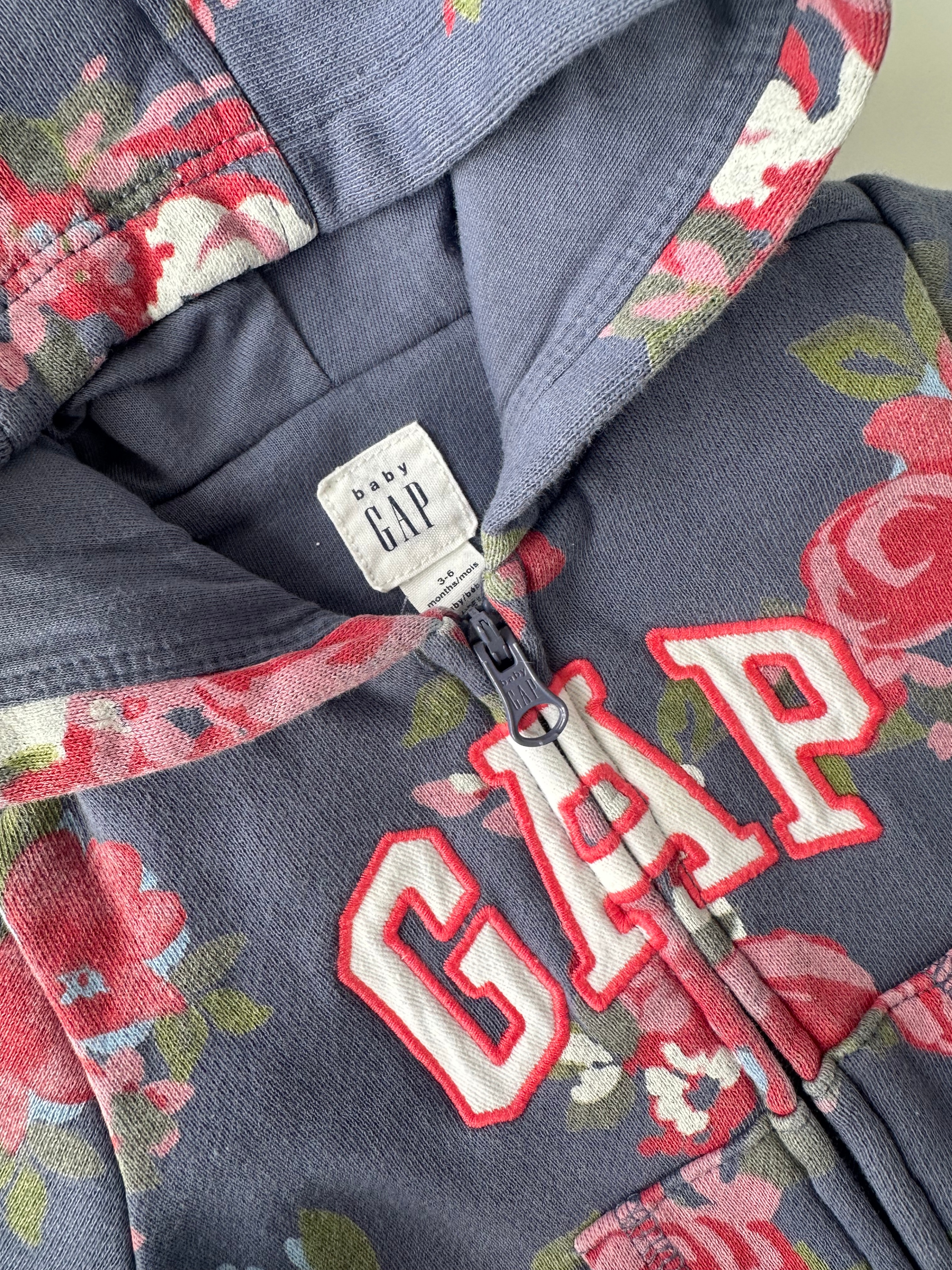 Baby Girl Hoodie and Jogger Set - Baby Gap - 3-6 Months - photo 2
