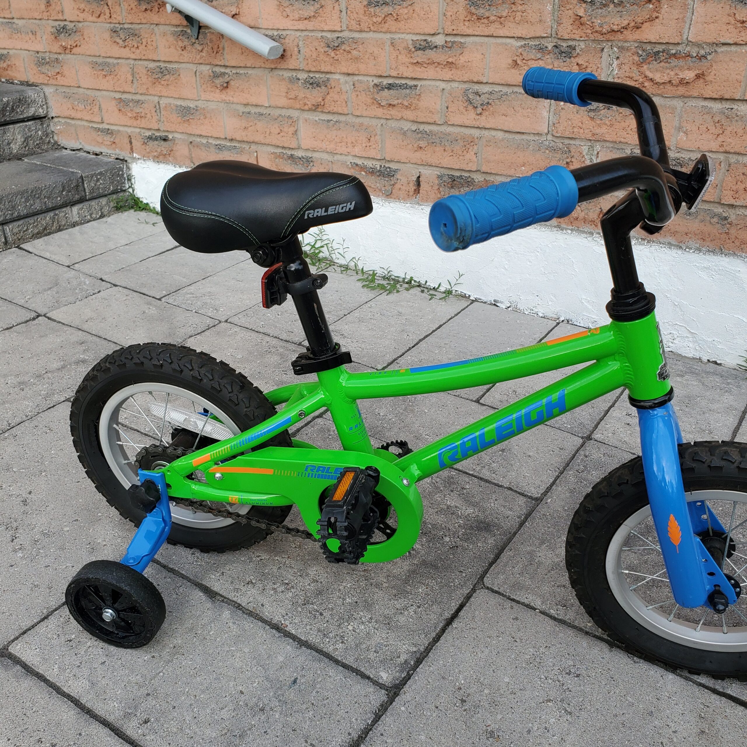 Kids’ Bike, 12-in Wheel, Green, with training wheels - photo 3
