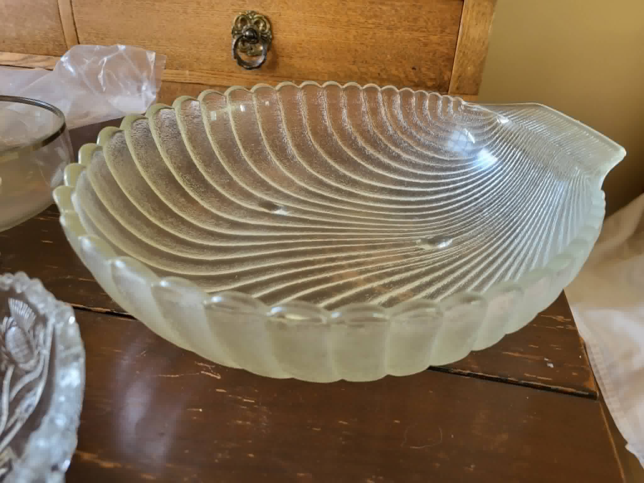 Vintage 1970s crystal serving dishes - photo 4