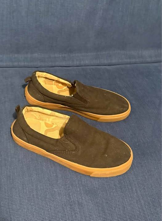 Boys Black Canvas Dress/Casual Shoes (Size 6)
