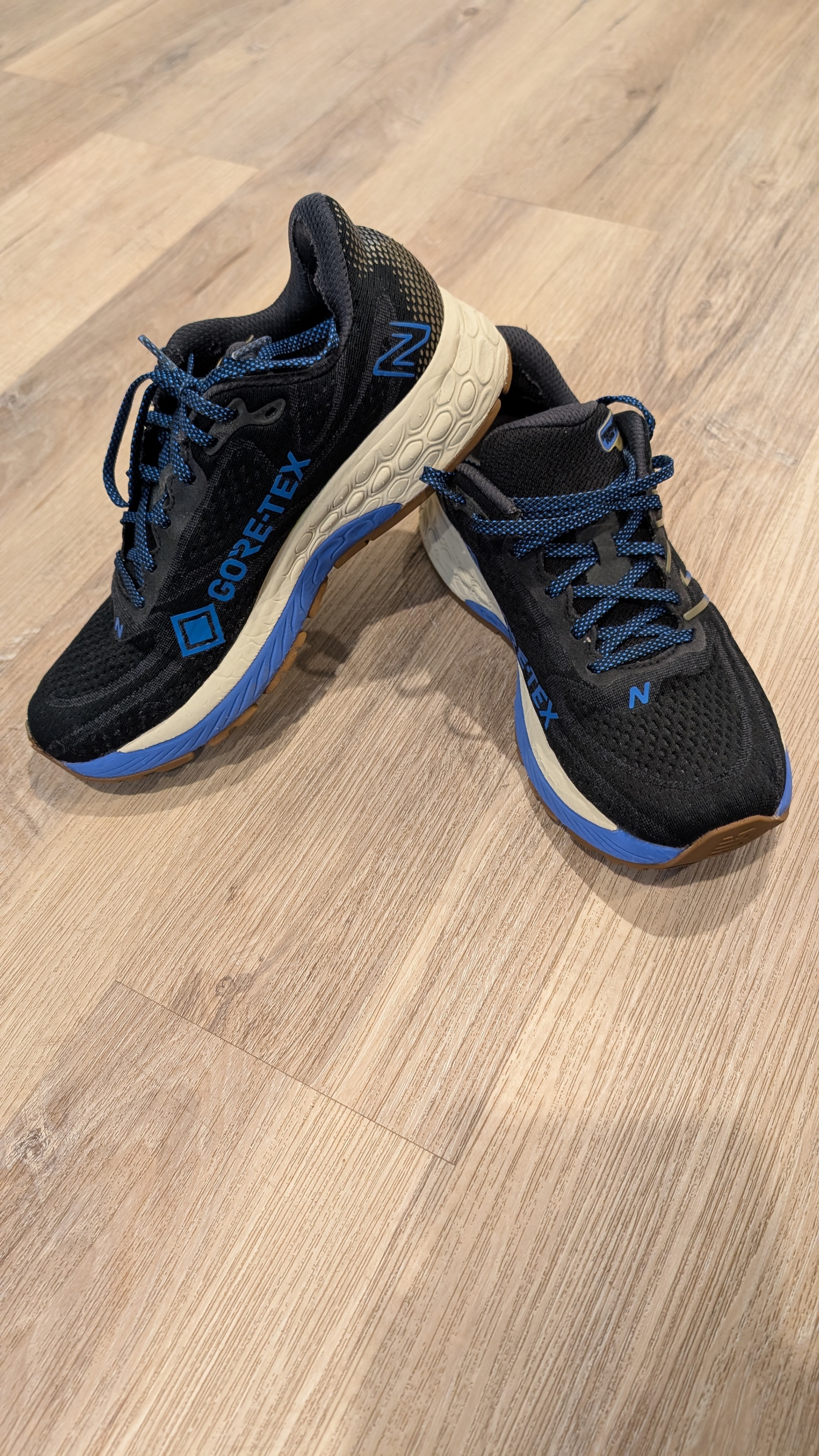 New Balance 880 v13 Gore-Tex – Women’s Size 7.5 (Wide) - photo 5