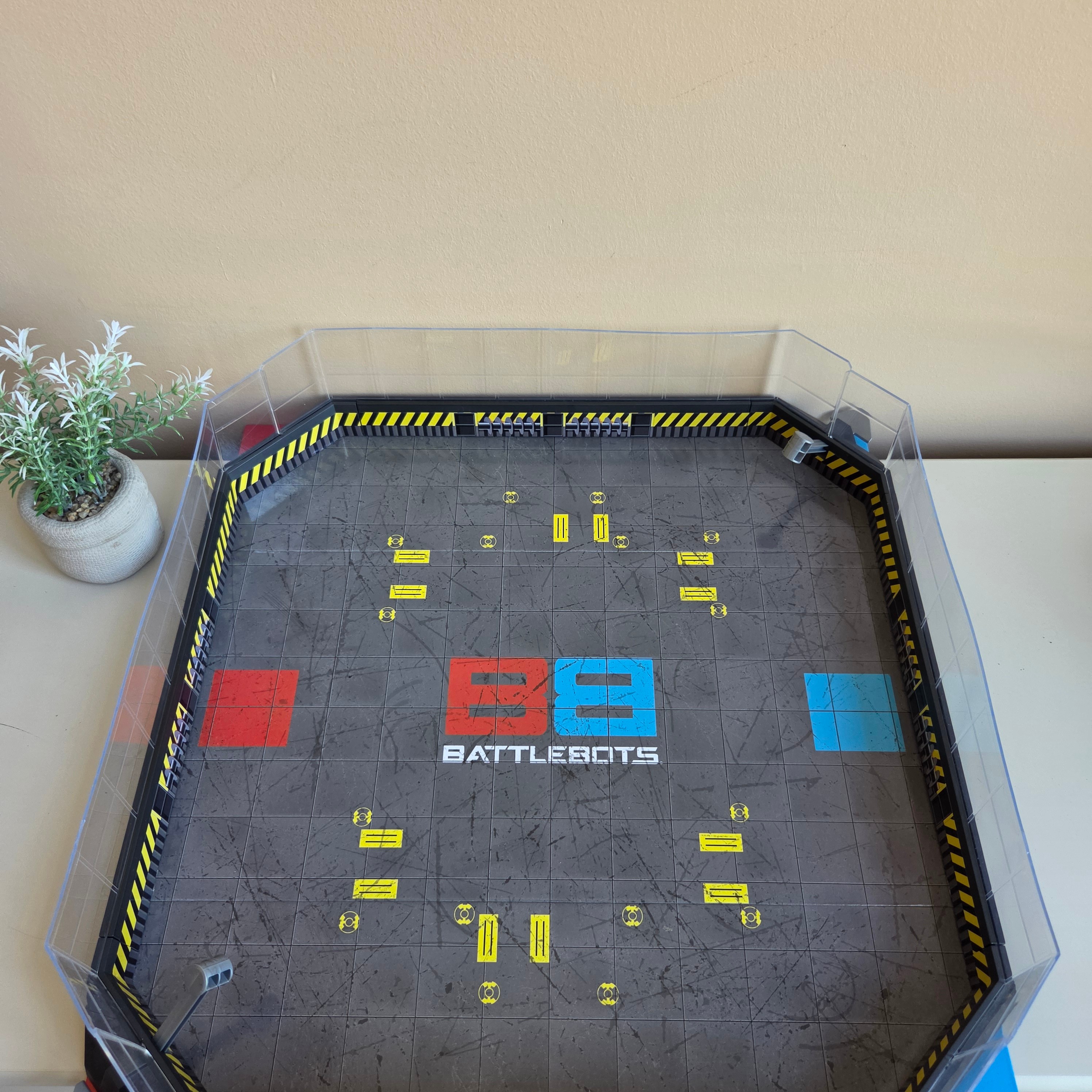 BattleBots - 6-Bots + Full Arena & 4-Controllers - Pre-Loved! 🤖 - photo 5