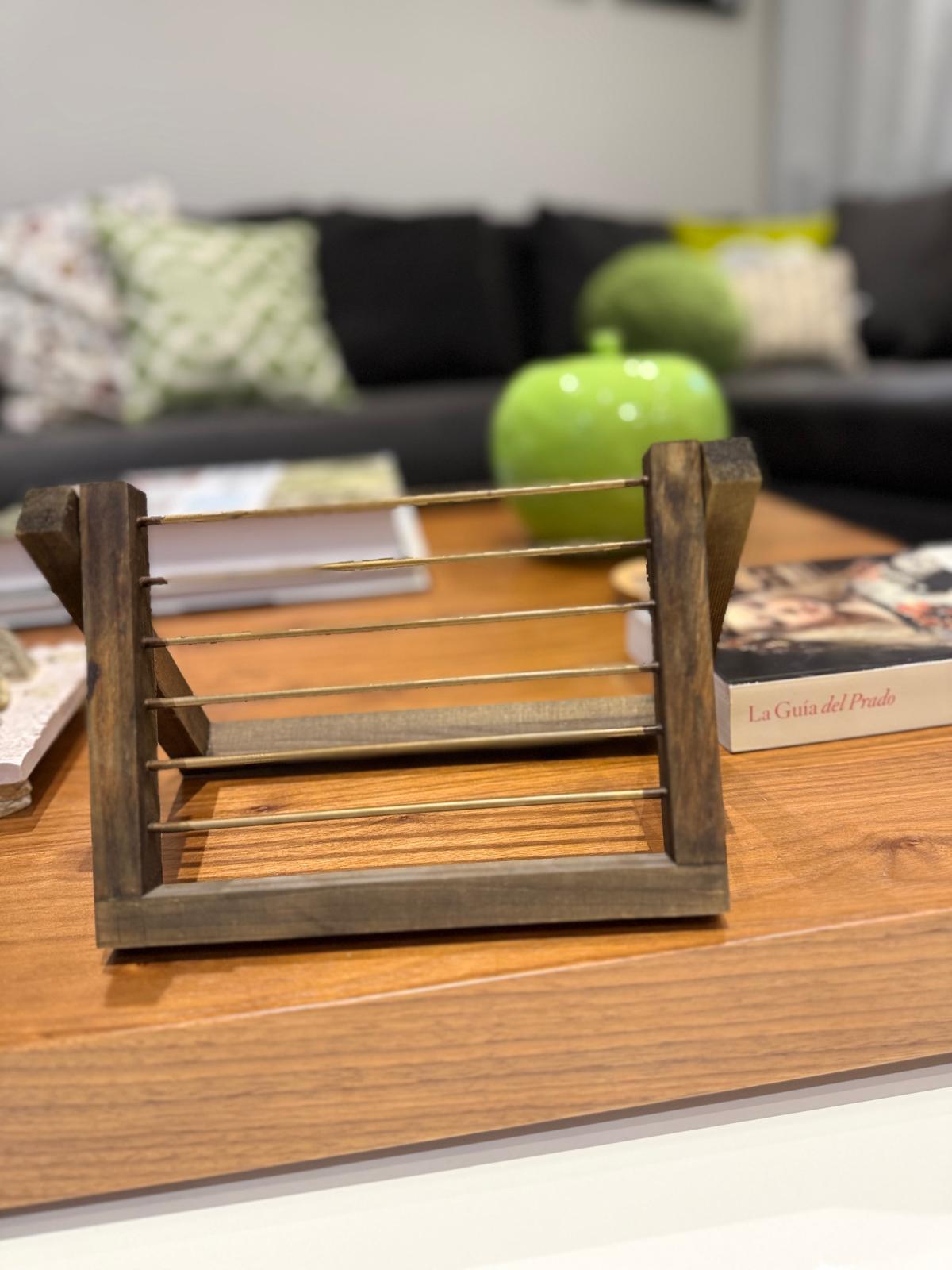 Wooden Air Plant Holder - photo 3