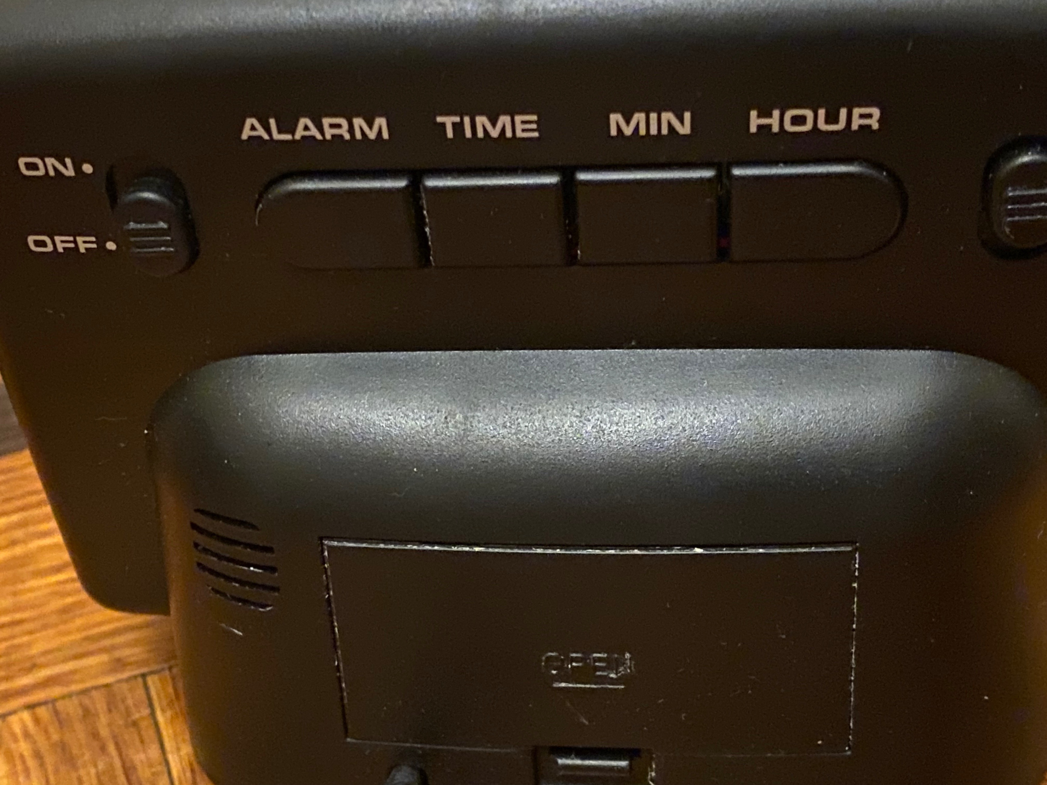 Westclox Digital Alarm Clock with Large 1.4" Time Digits - photo 4