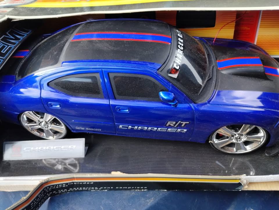 New Bright Industrial Co. Dodge Charger R/T Hemi 9.6V Remote - photo 2