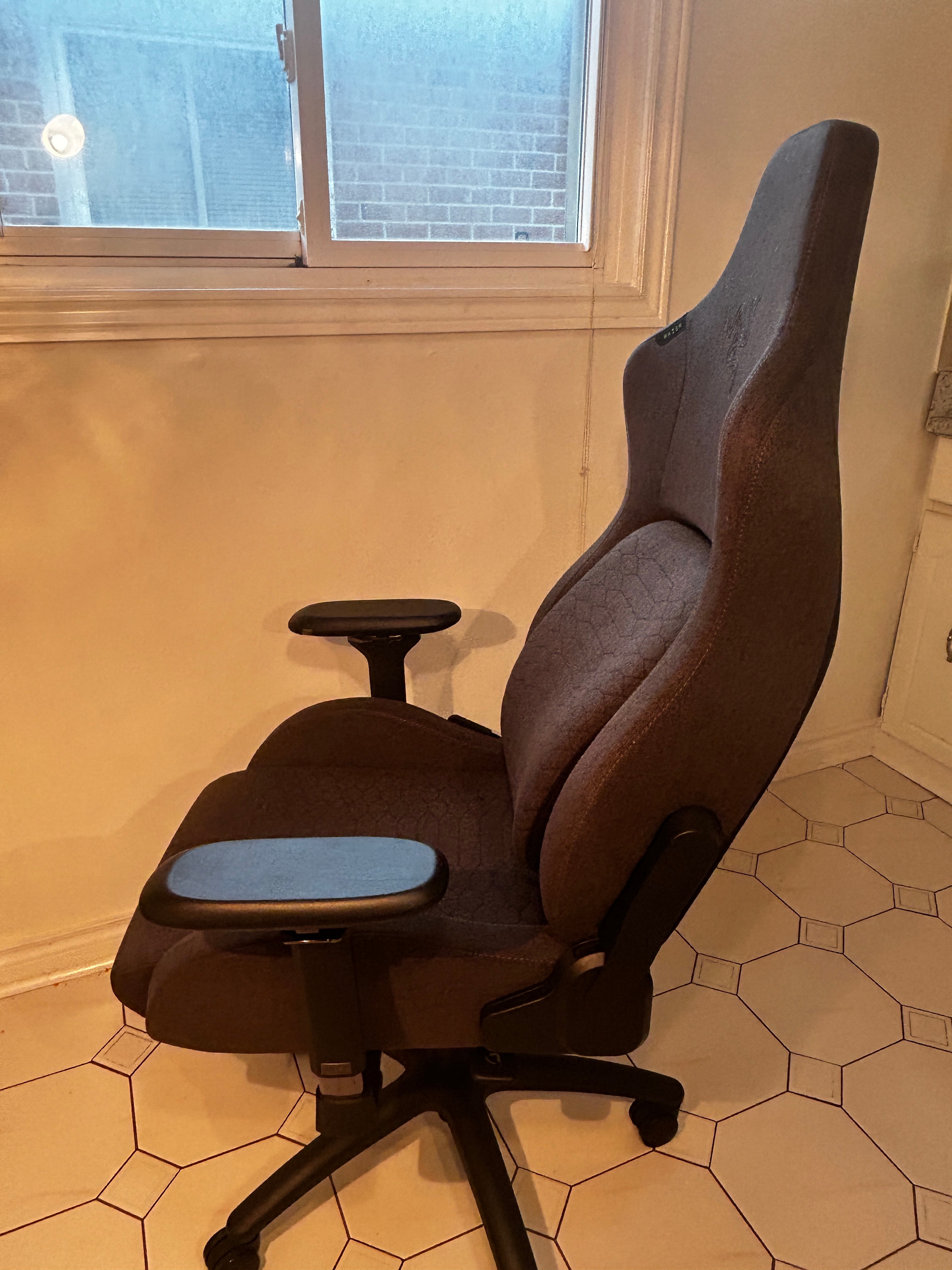 Razer Iskur Fabric Gaming Chair, Ergonomic Lumbar Support - photo 4