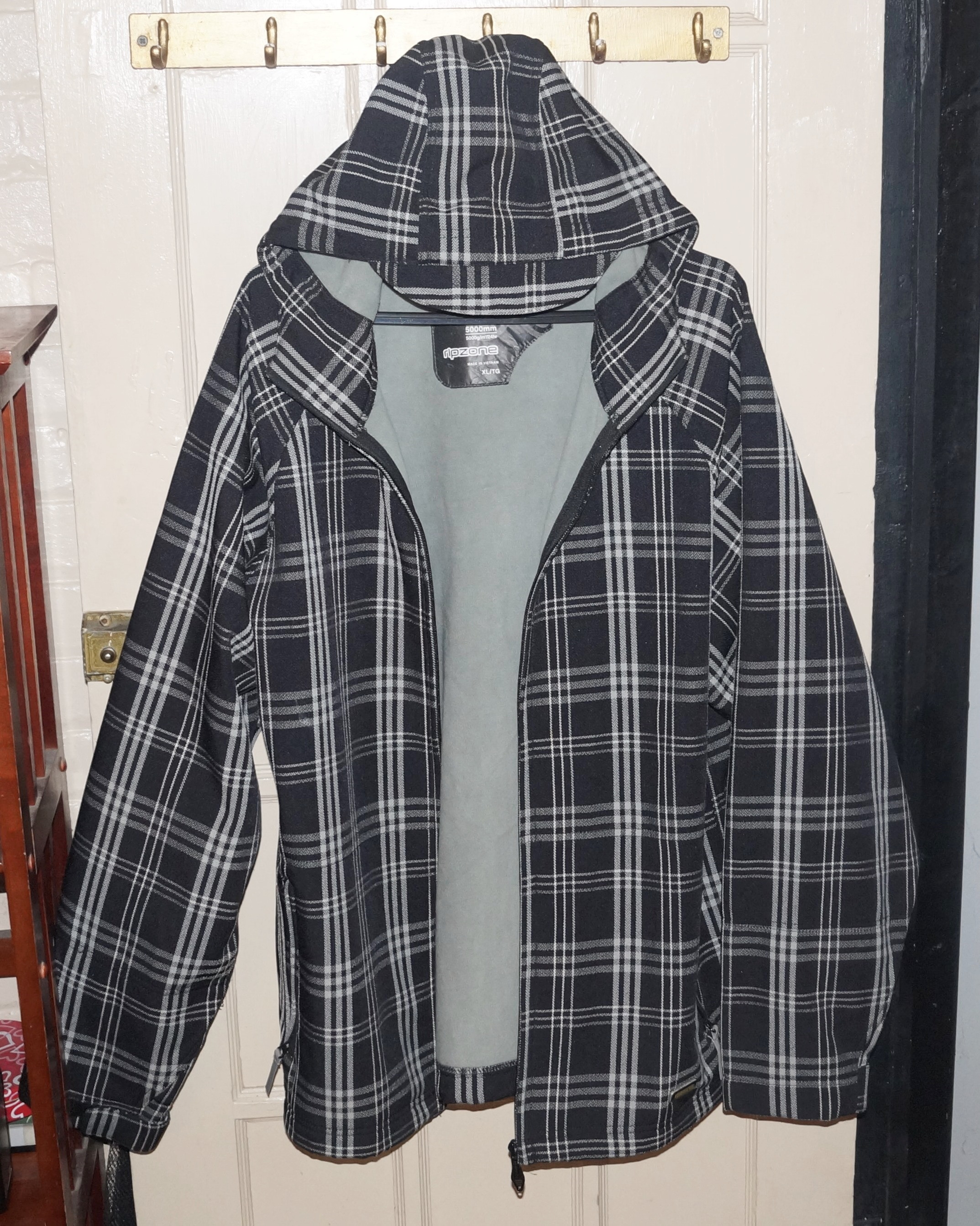 Ripzone Trilogy Snowboard Jacket