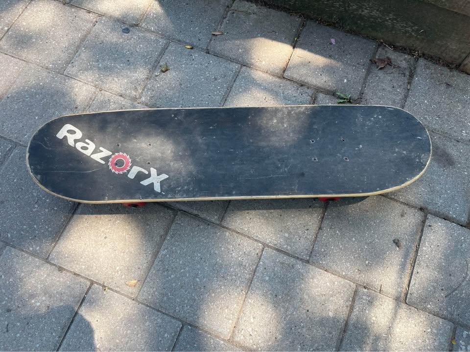 RazorX Skateboard Deck (31 inch) - photo 2