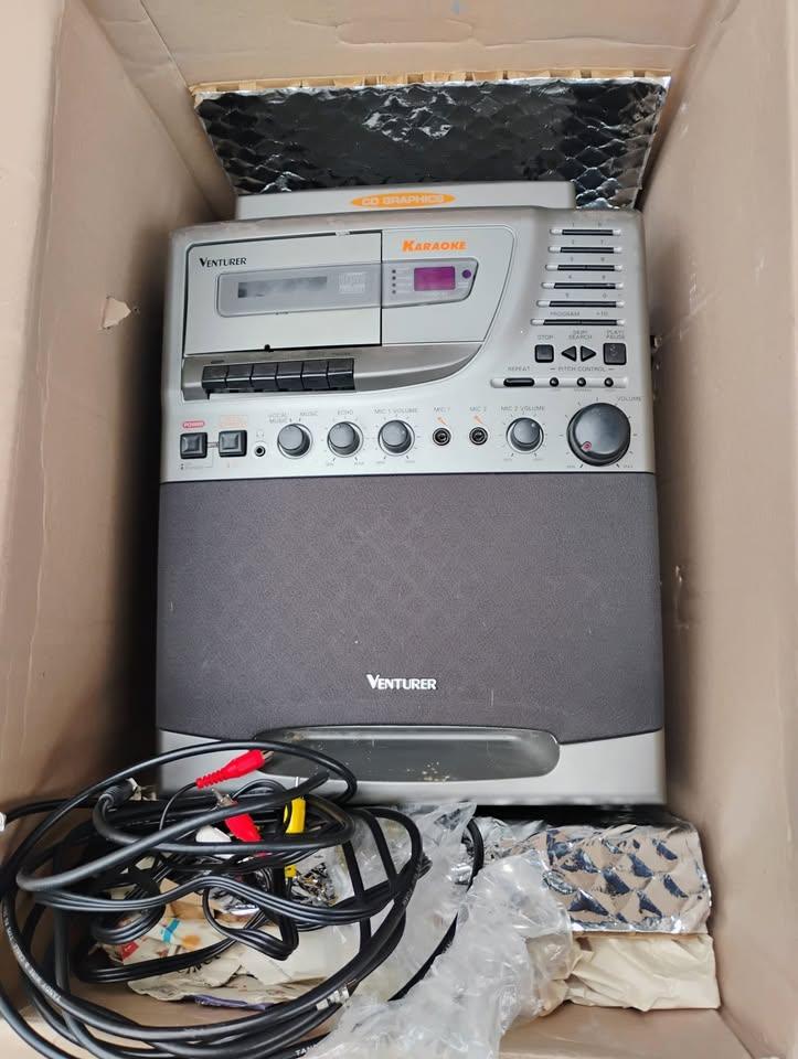 Vintage - Venturer Karaoke Machine CD CDG-200 - photo 2