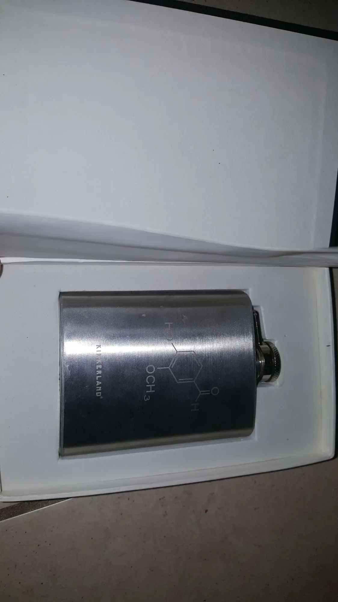 flask hidden in book (see pics) - photo 3