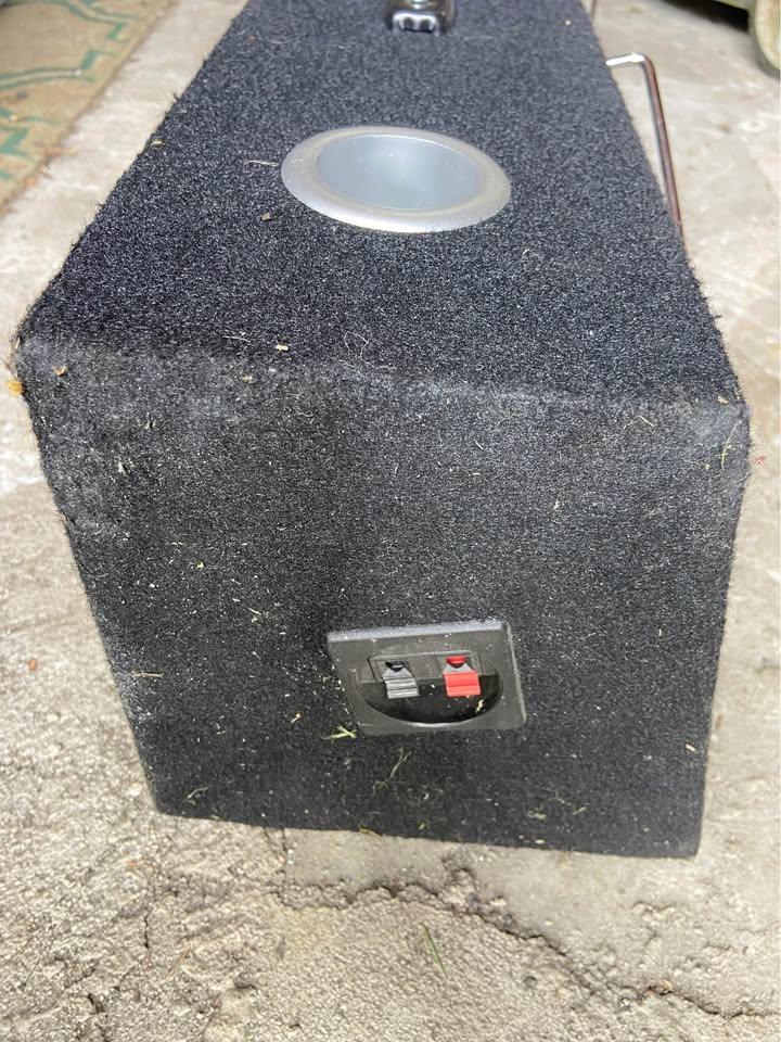 Dual Subwoofer Speaker Box - photo 4