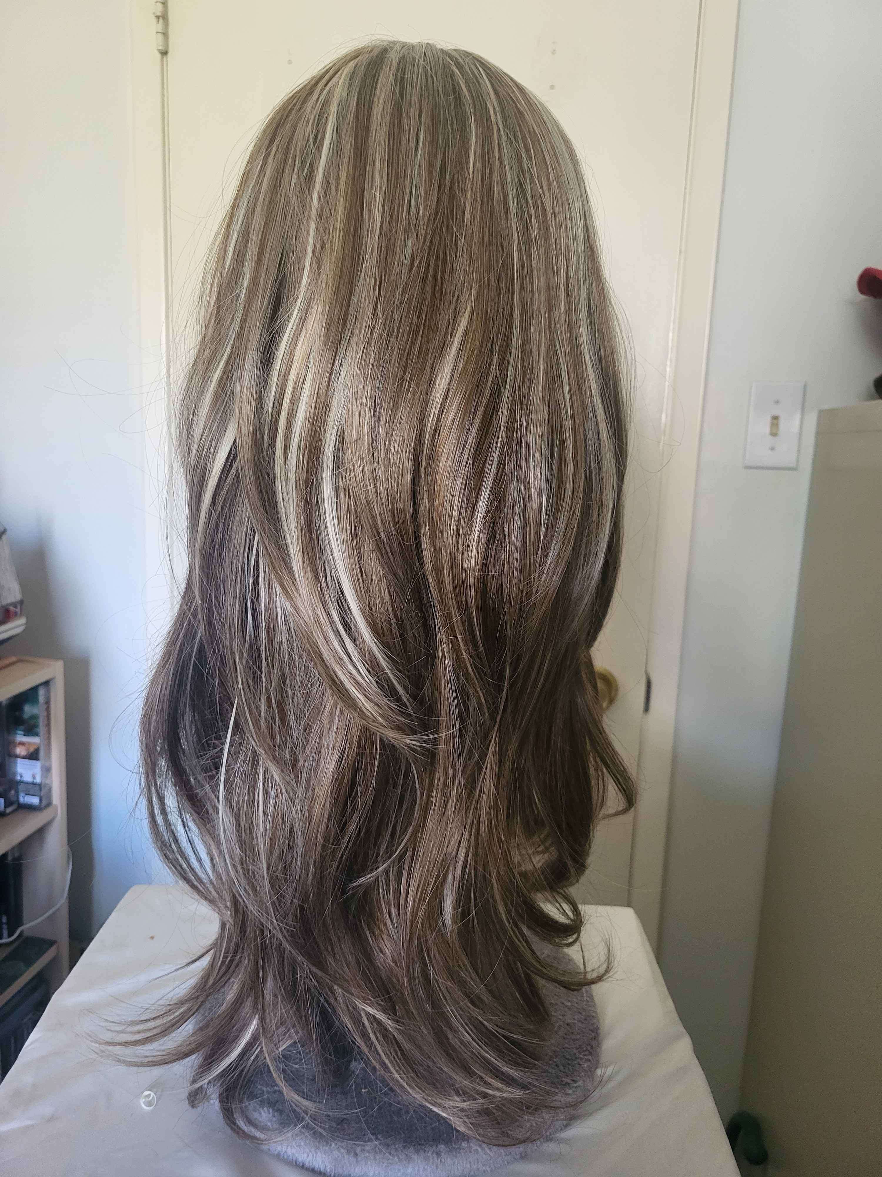 Lt Ash Brown Wig - photo 3